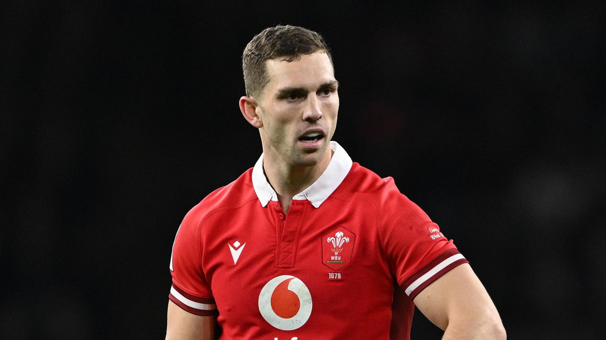 Bu George North yn chwarae i'r Scarlets, Northampton Saints, y Gweilch a Provence