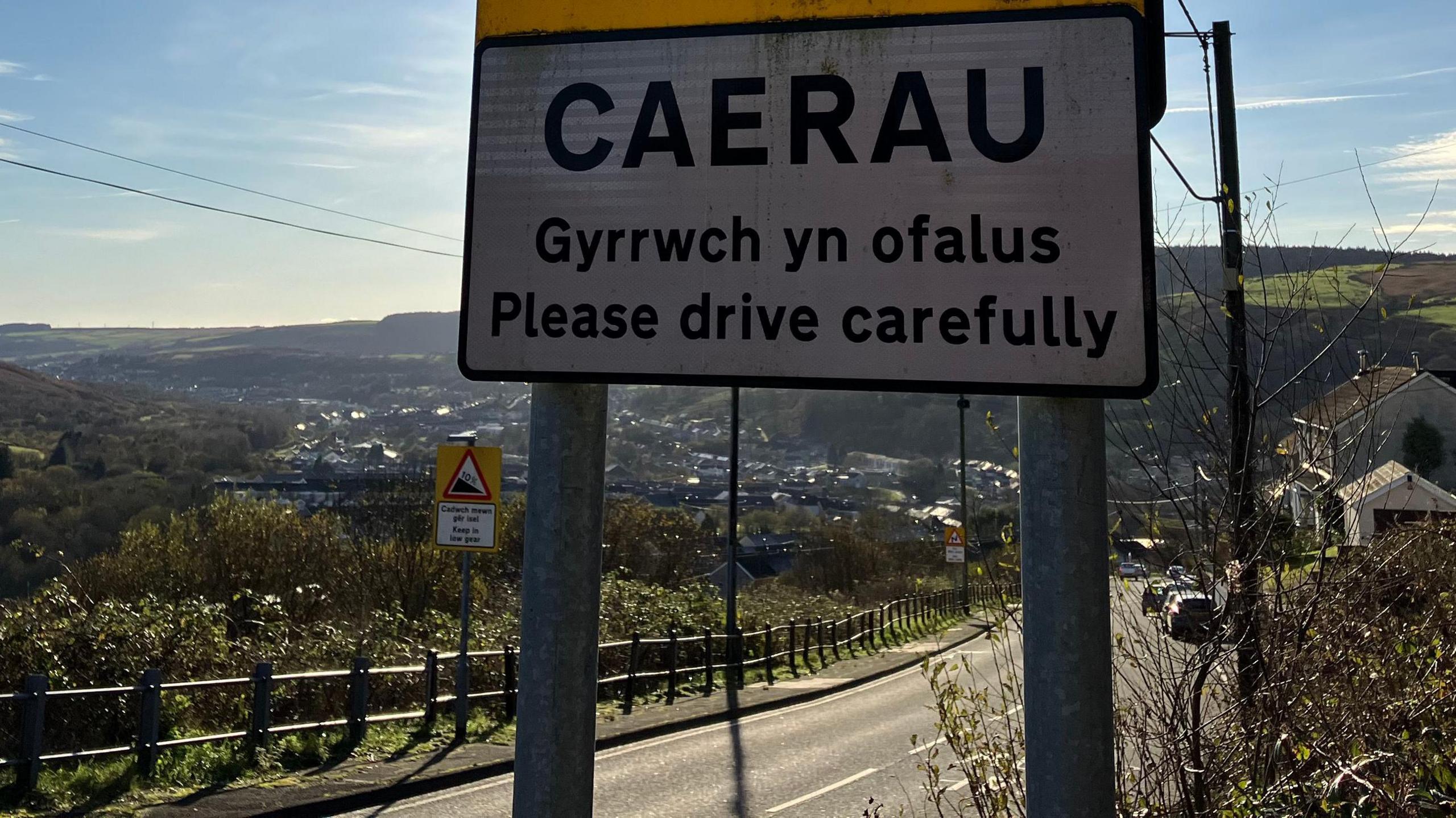 Arwydd Caerau