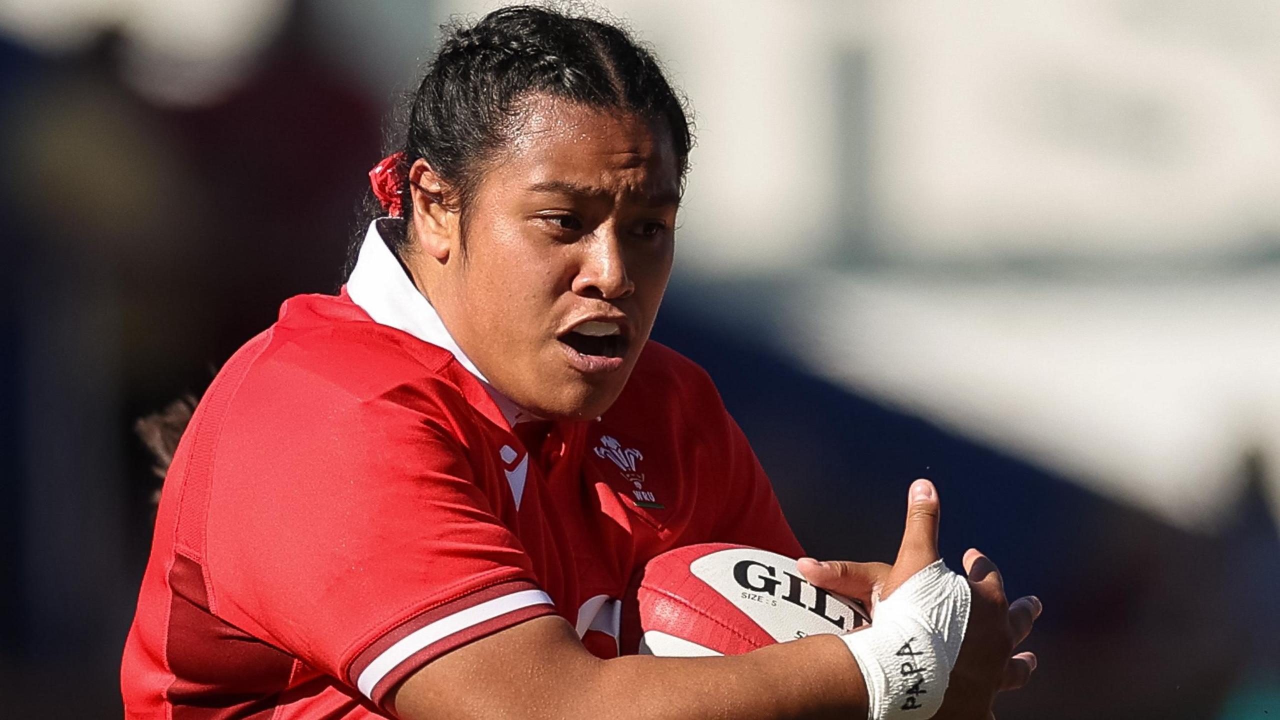 Sisilia Tuipulotu for Wales