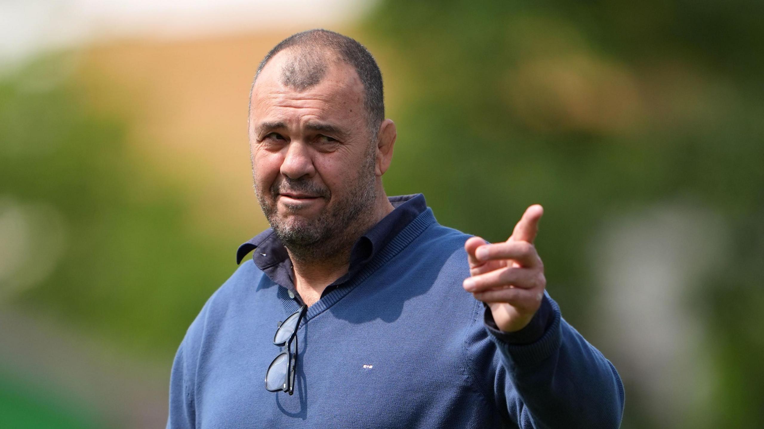 Leicester Tigers head coach Michael Cheika points as he walks off the pitch