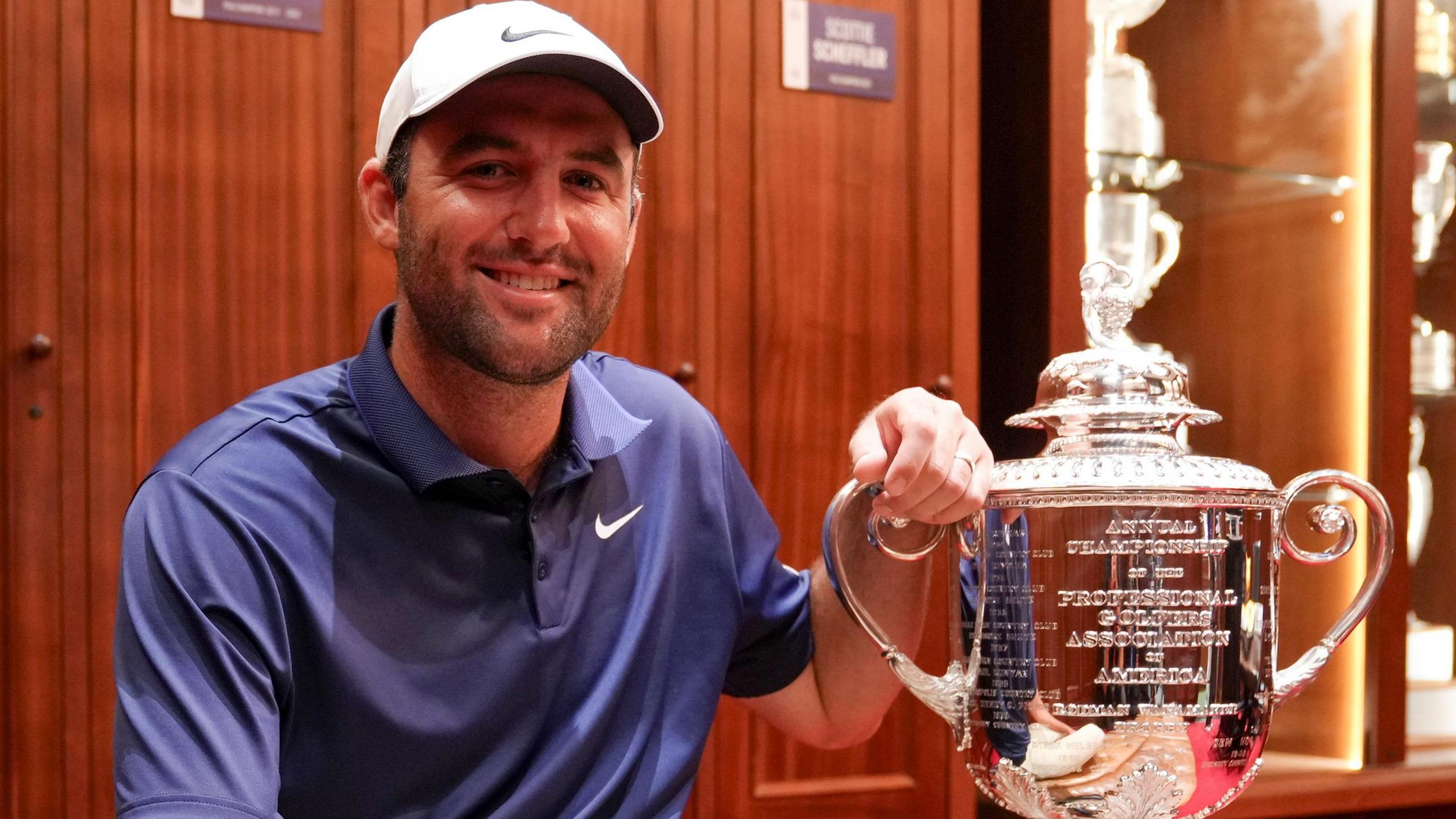 Scottie Scheffler with the US PGA trophy
