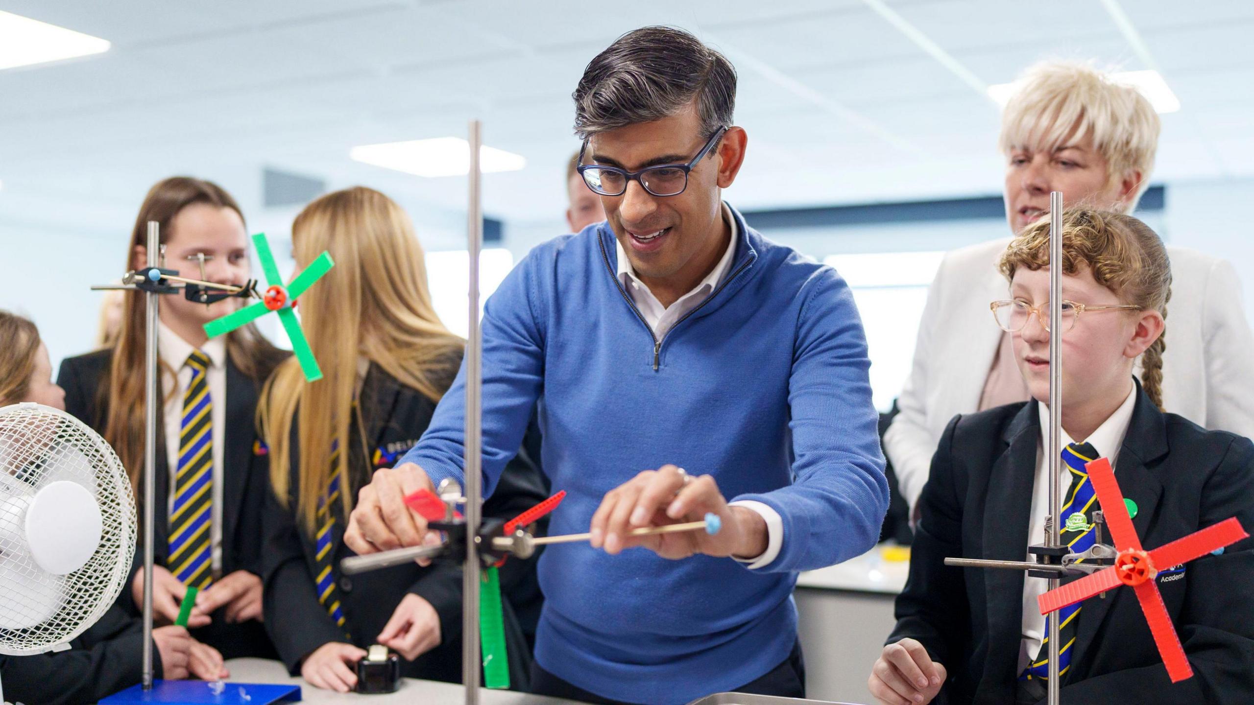 Prime Minister Rishi Sunak takes part in a science lesson during a visit to John Whitgift Academy in Grimsby