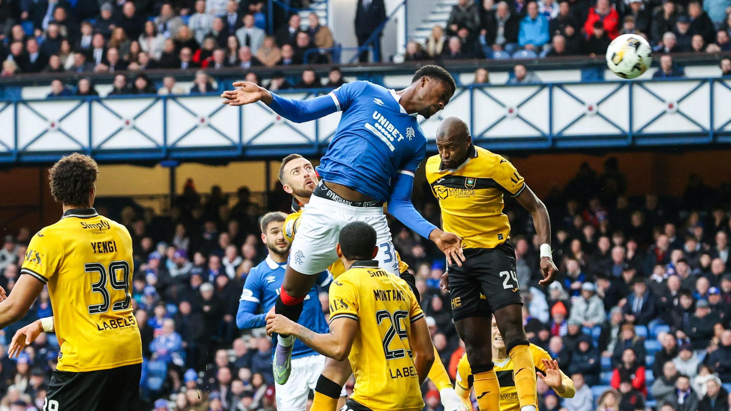 Emmanuel Fernandez scores a header against Livingston