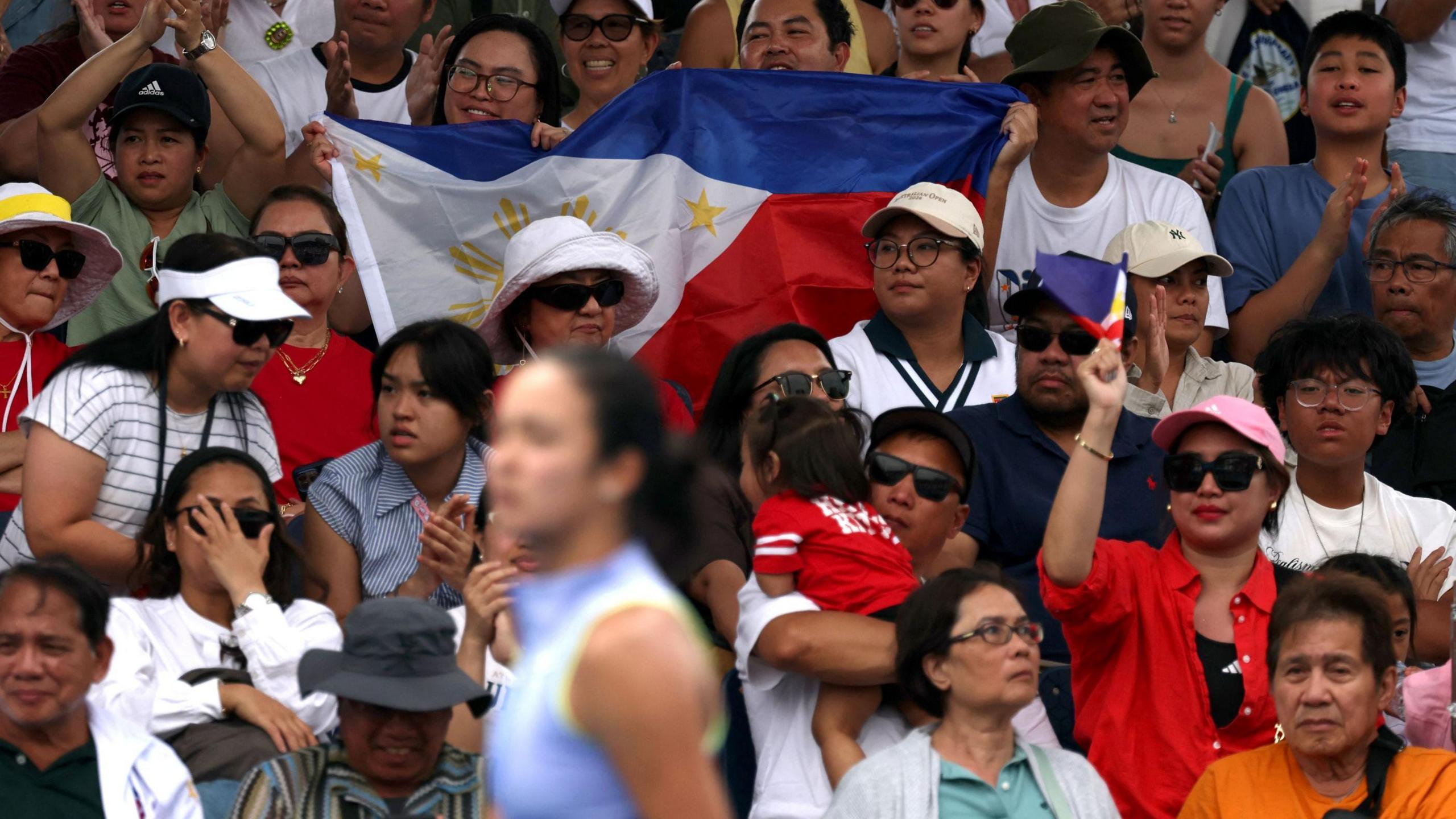 Filipino fans cheer on Alexandra Eala at Melbourne Park
