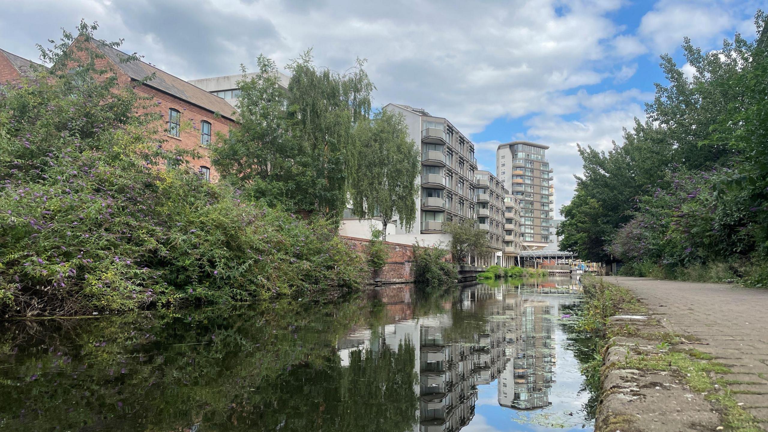 A view from the towpath along the Nottingham and Beeston Canal