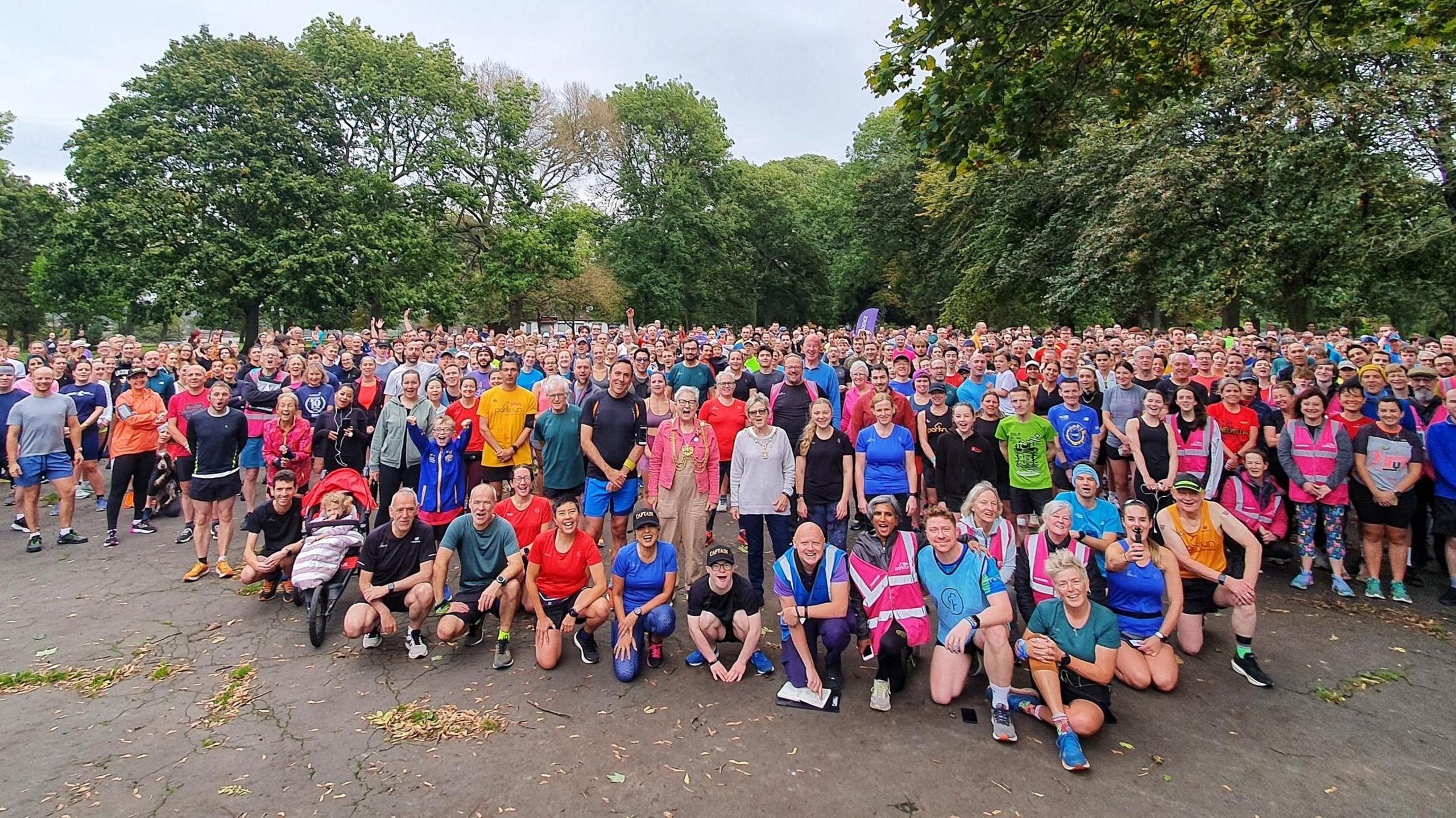 Hundreds of runners gather in Woodhouse Moor