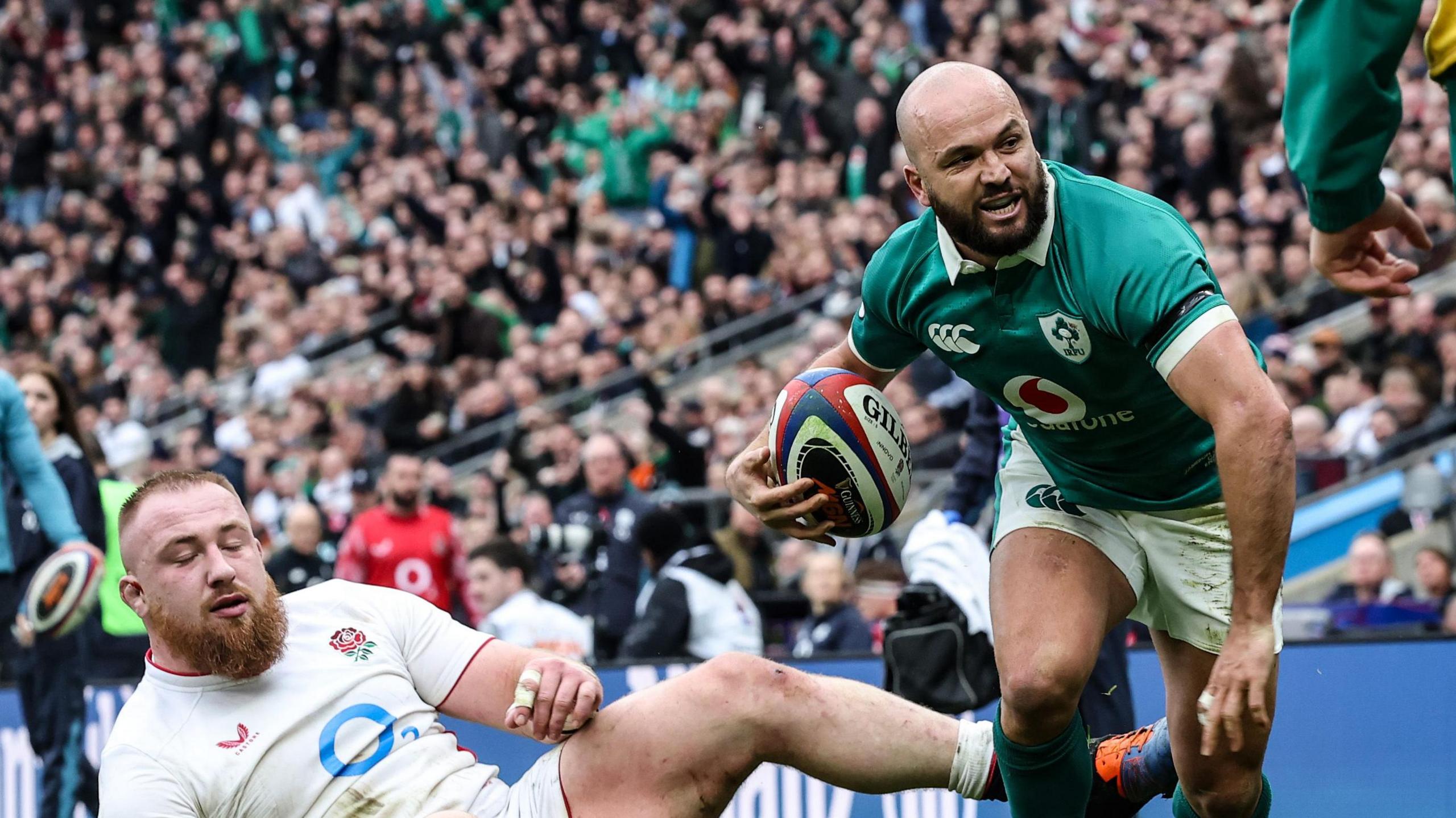Jamison Gibson-Park celebrates