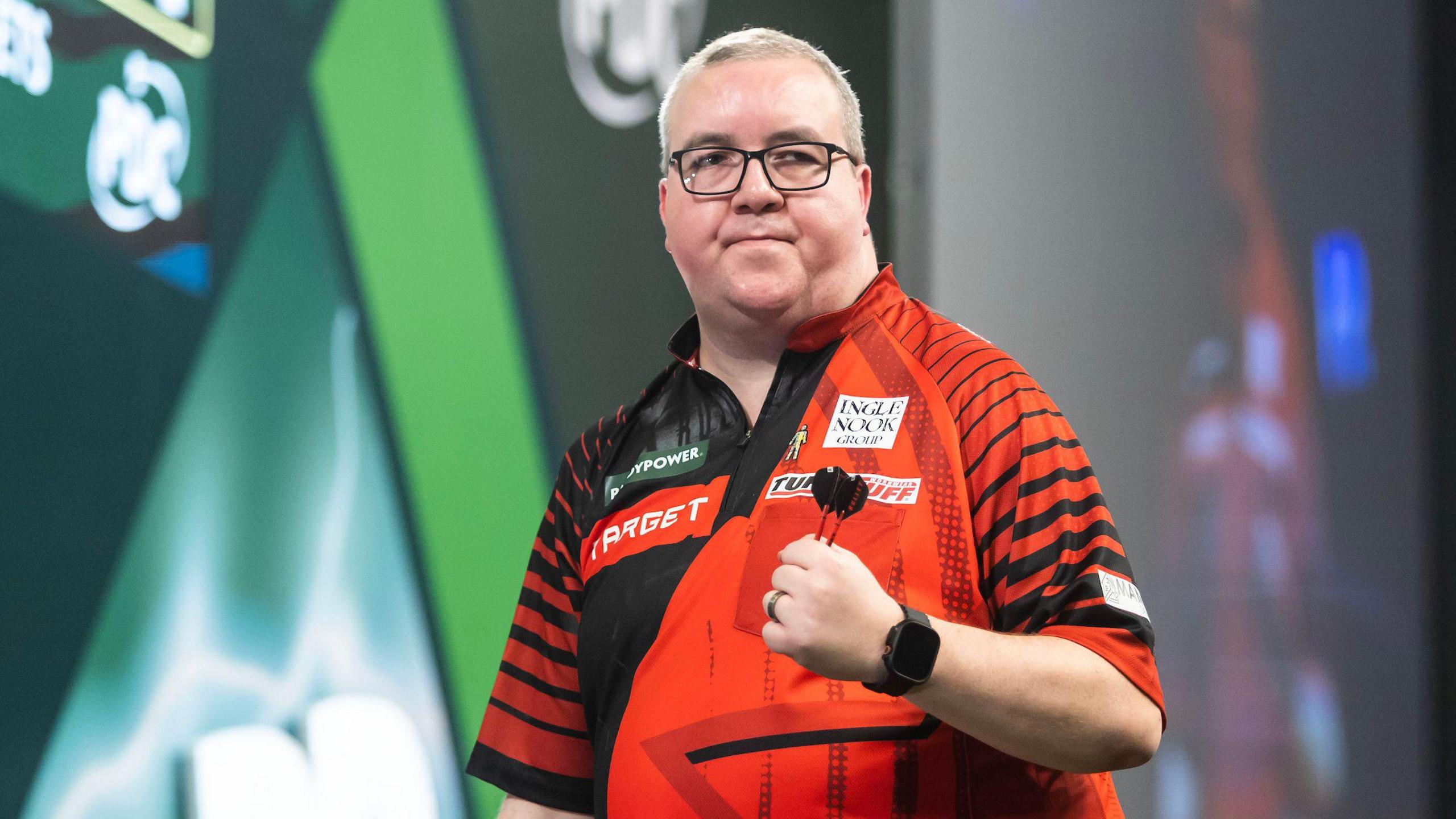 Stephen Bunting celebrates