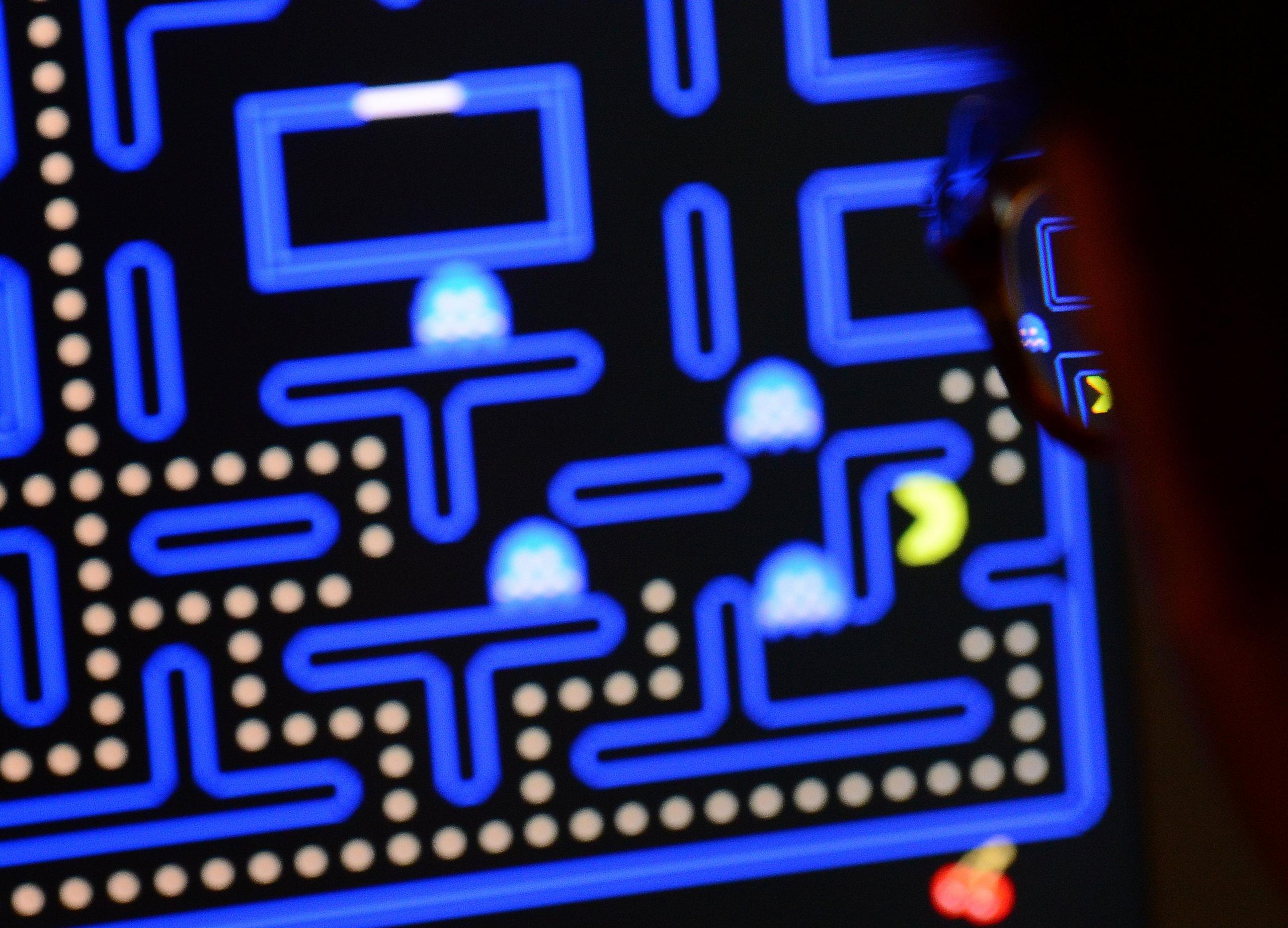 some-one-plays-pac-man