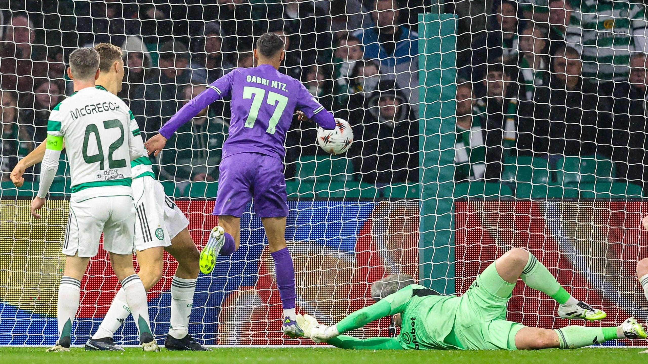 Braga score a second goal against Celtic