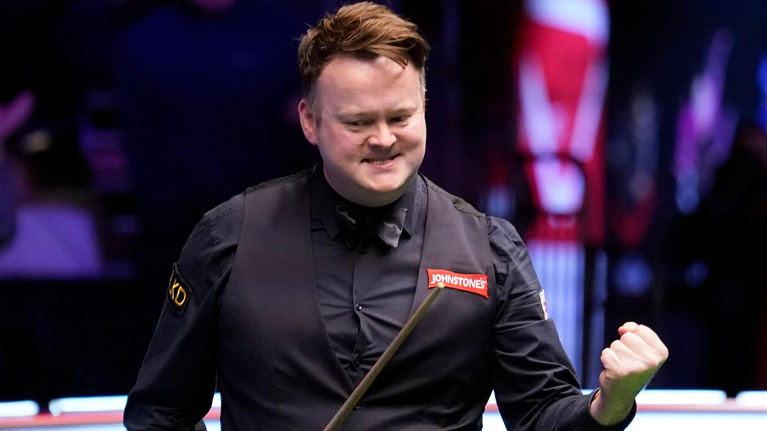 Shaun Murphy celebrates claiming a 147 break against Mark Allen at the 2025 Masters