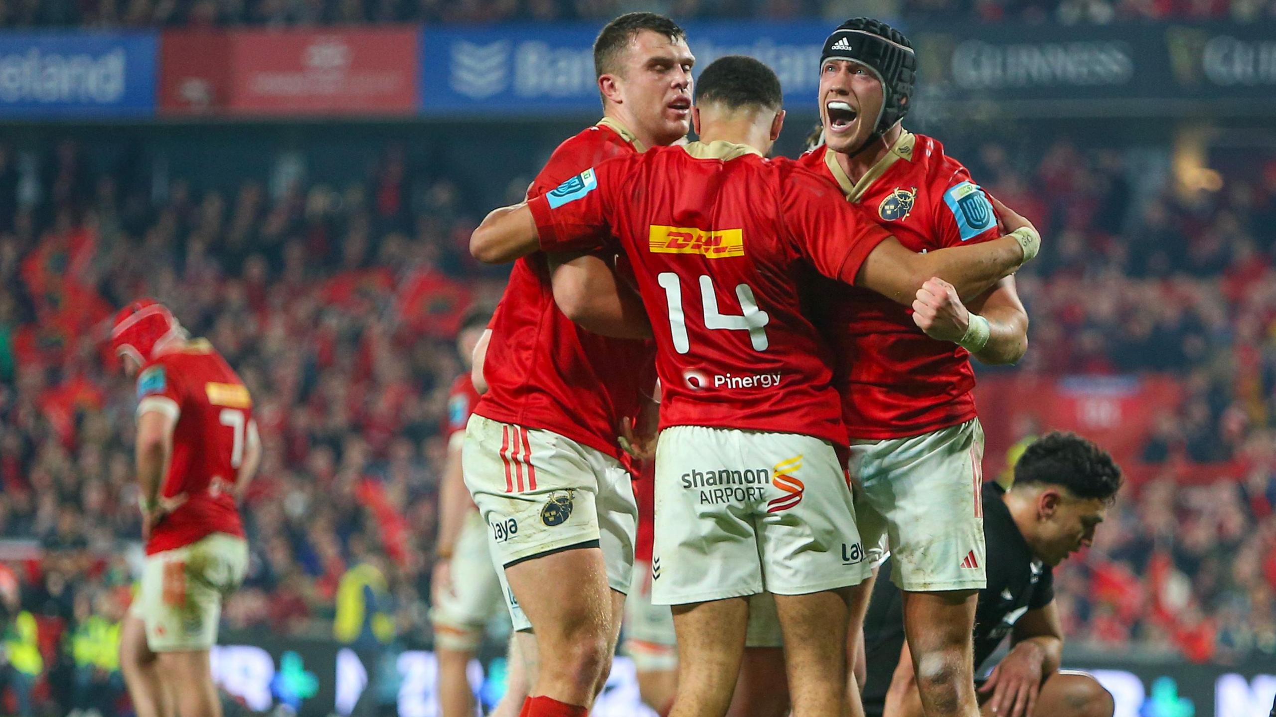  Mike Haley celebrates scoring a try