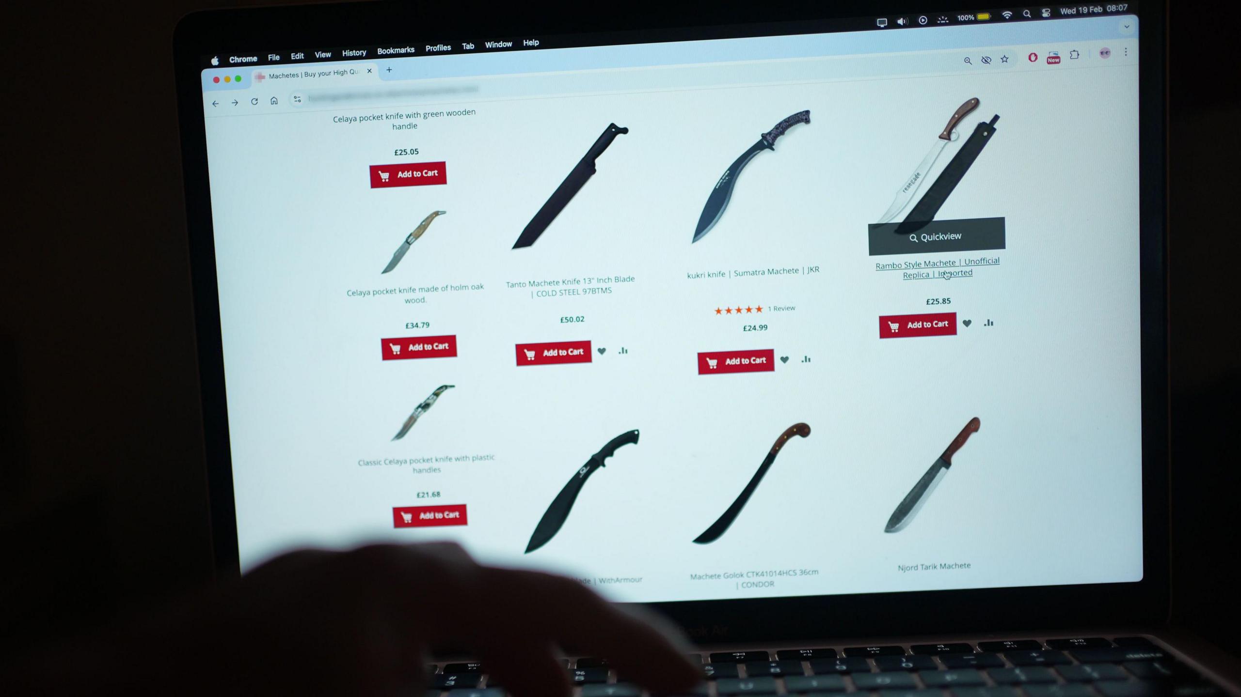 A website displaying the sale of ninja swords.
