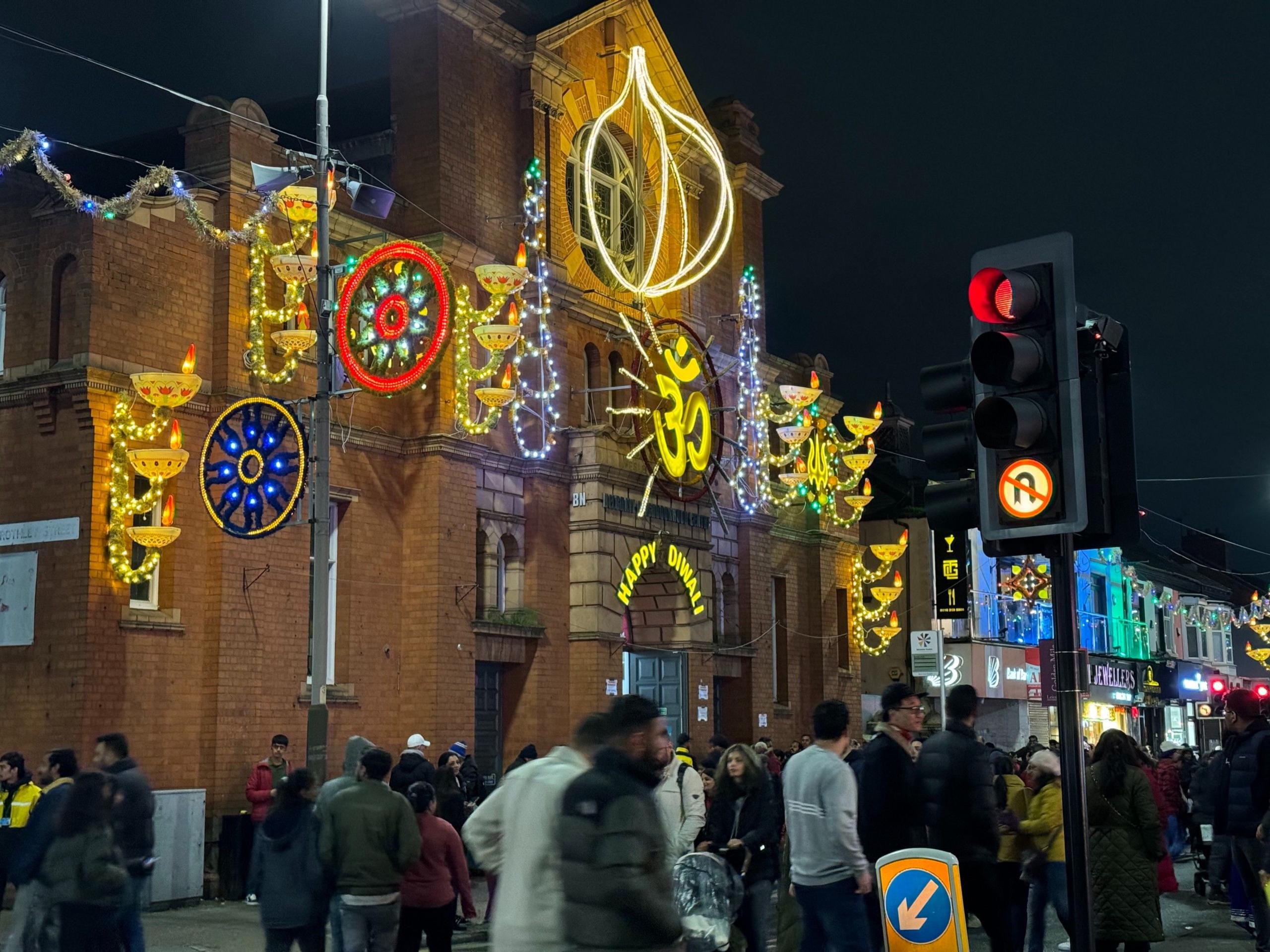 Lights in place along Belgrave Road in Leicester 