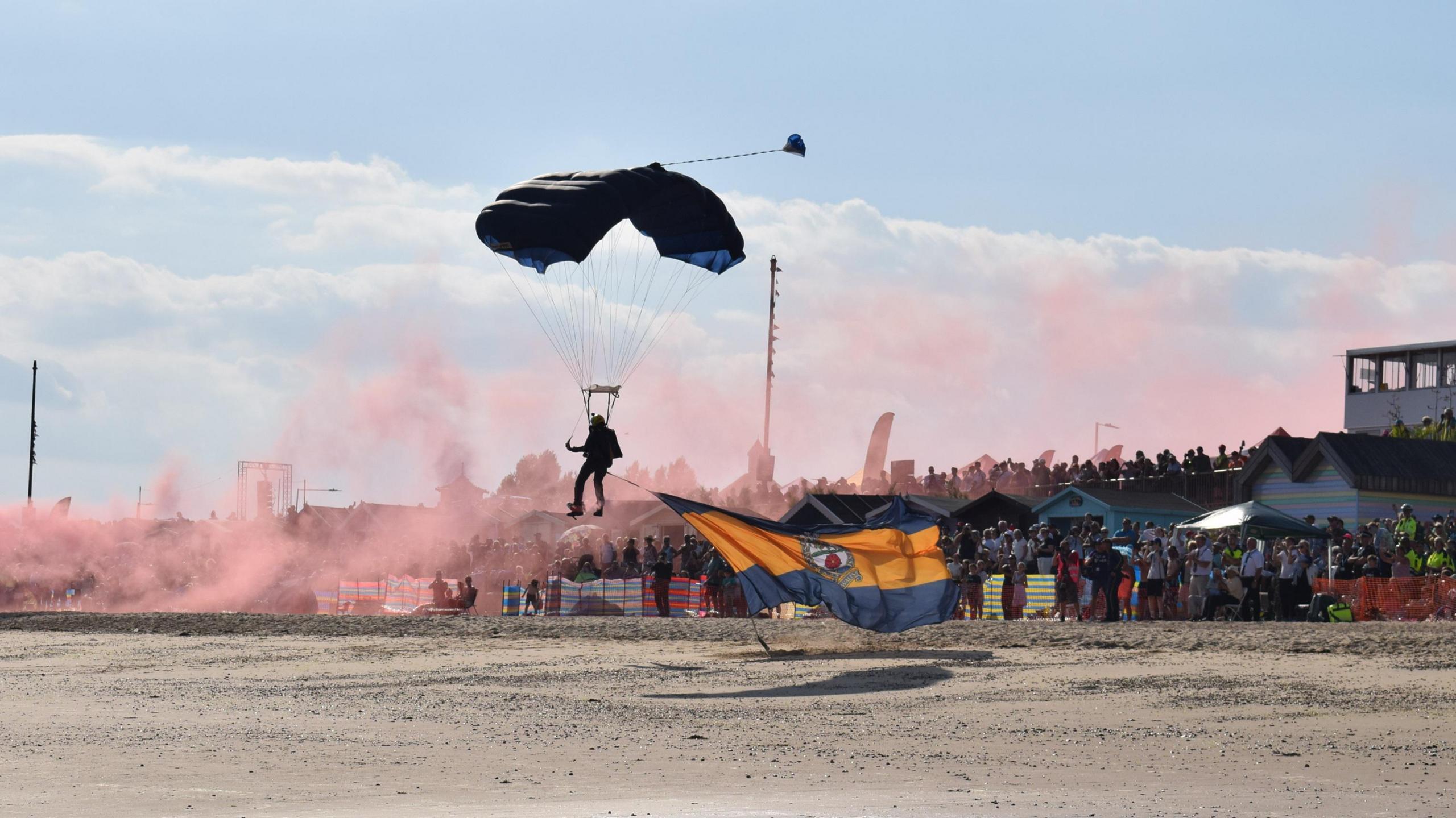 Tigers Army Parachute Display 2022