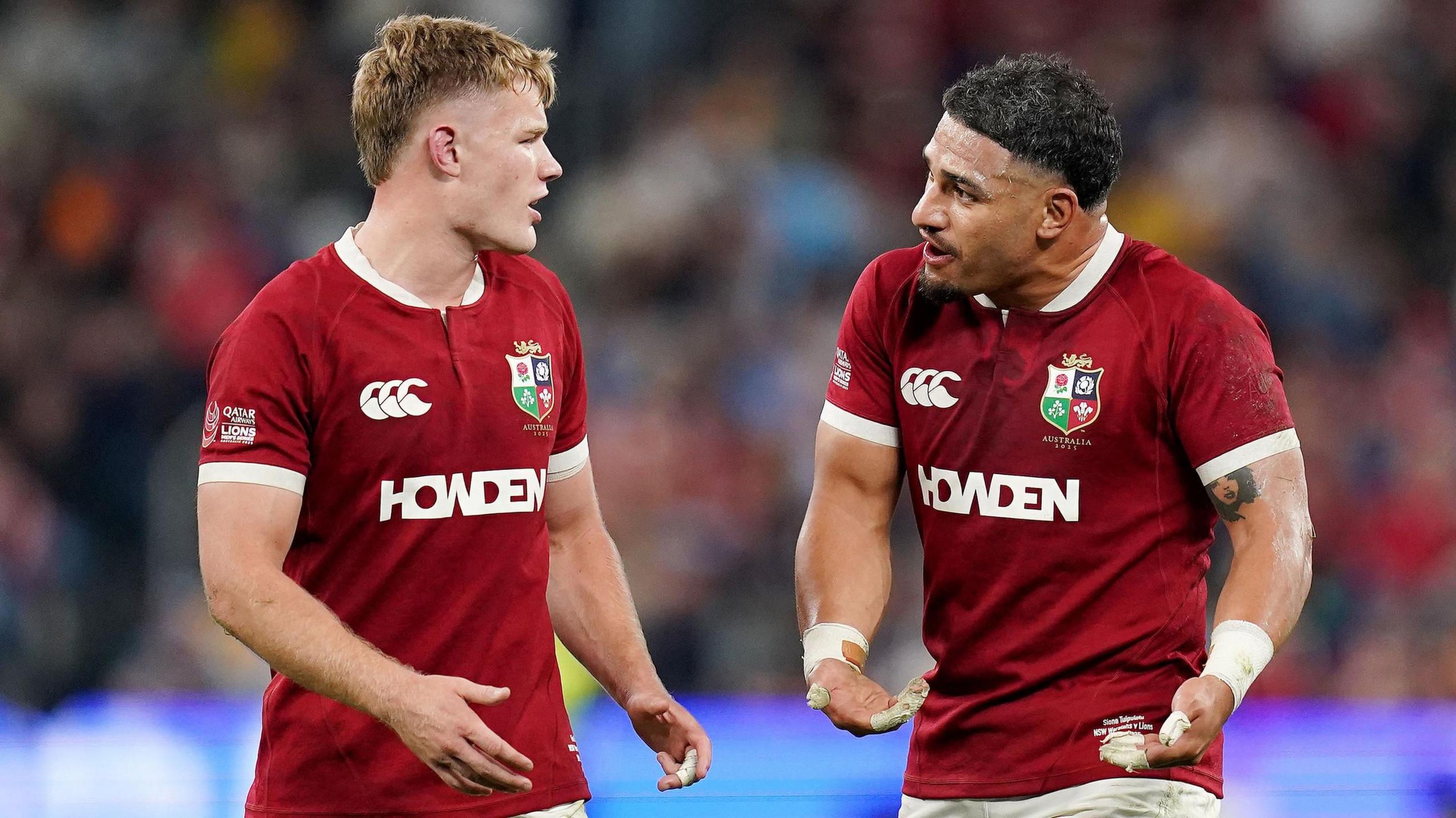 Fin Smith and Sione Tuipulotu