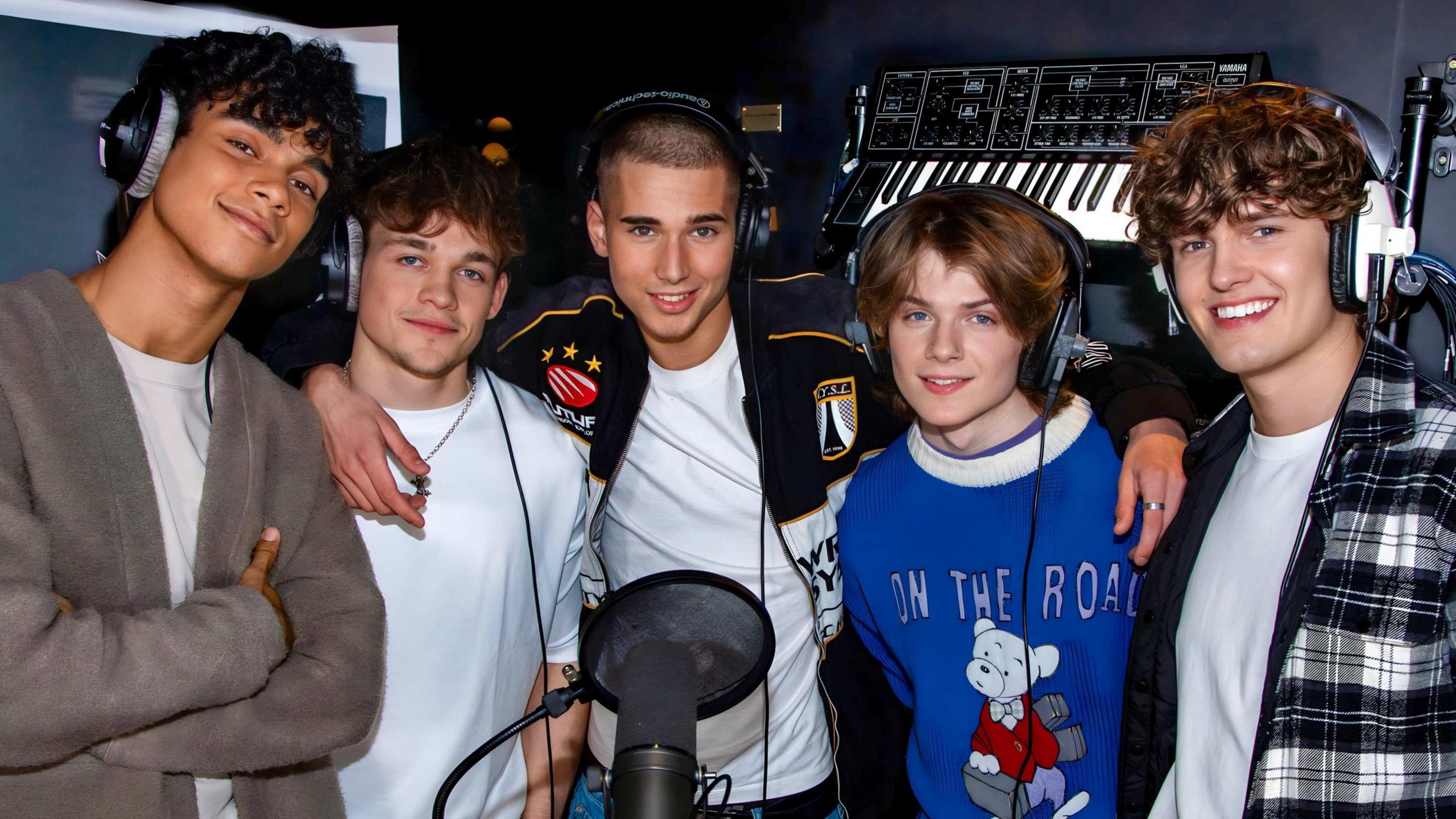 Dexter, Blaise, Reese, James and Olly are the members of Dear Alice in a recording studio