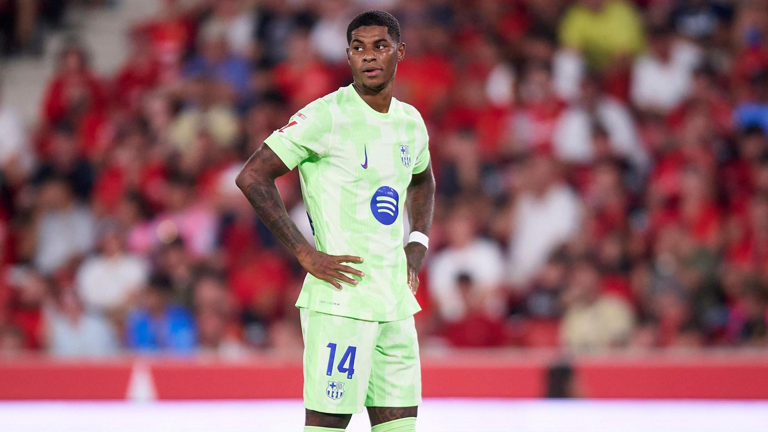 Marcus Rashford looks on during Barcelona's match with Levante