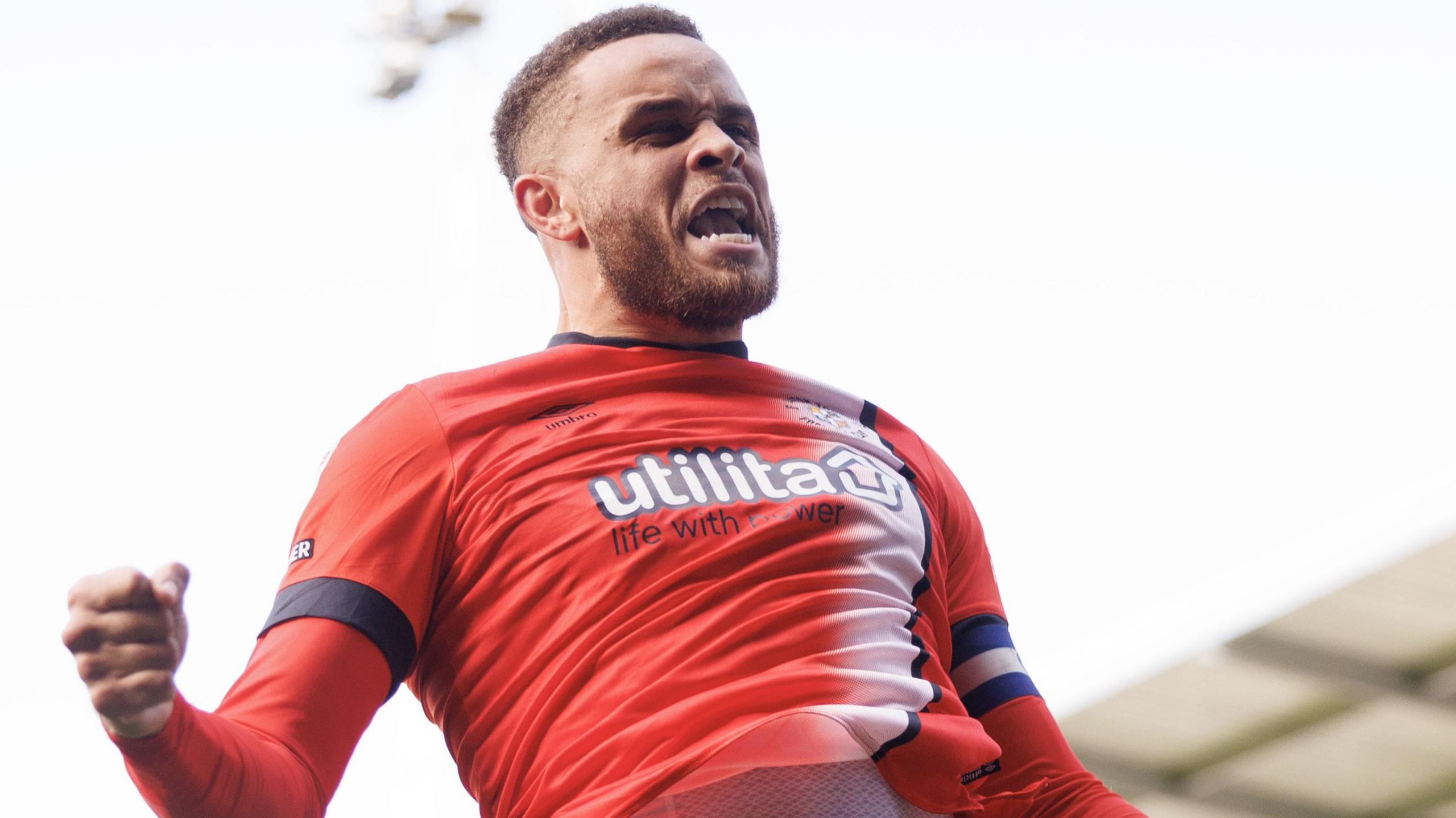 Carlton Morris scores Luton's second goal