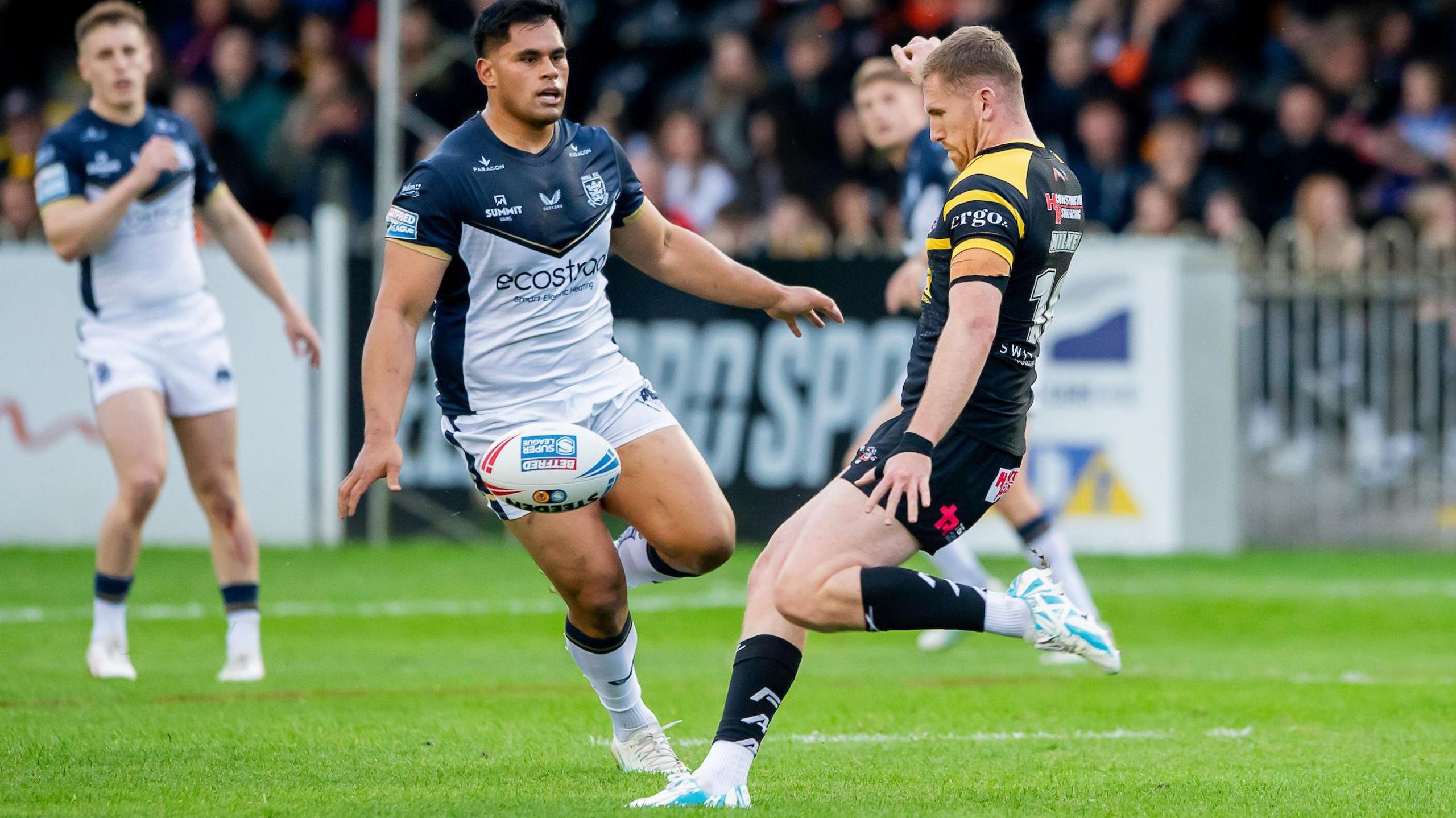 Rowan Milnes in action for Castleford against Hull FC