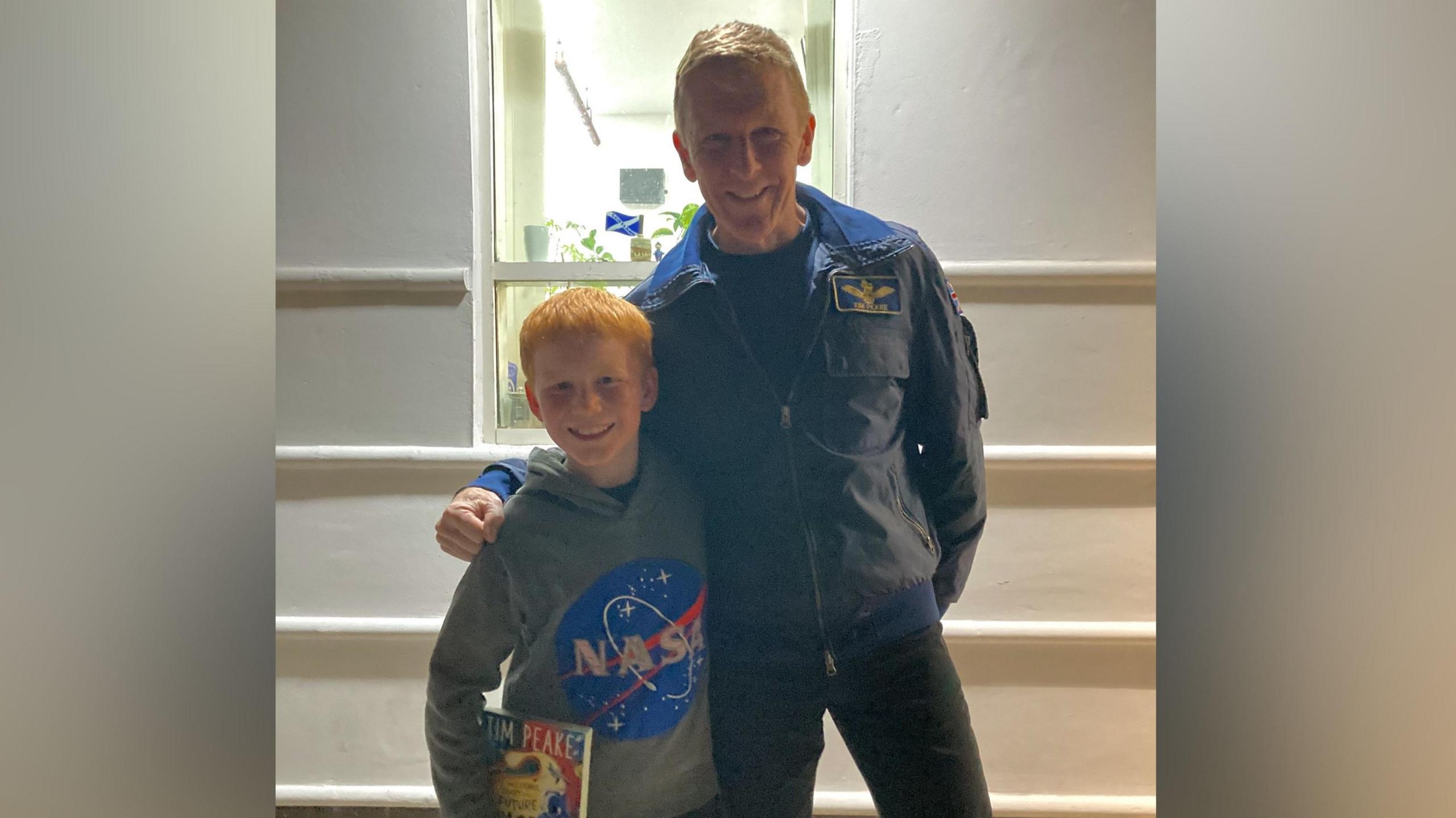 Efan a Tim Peake