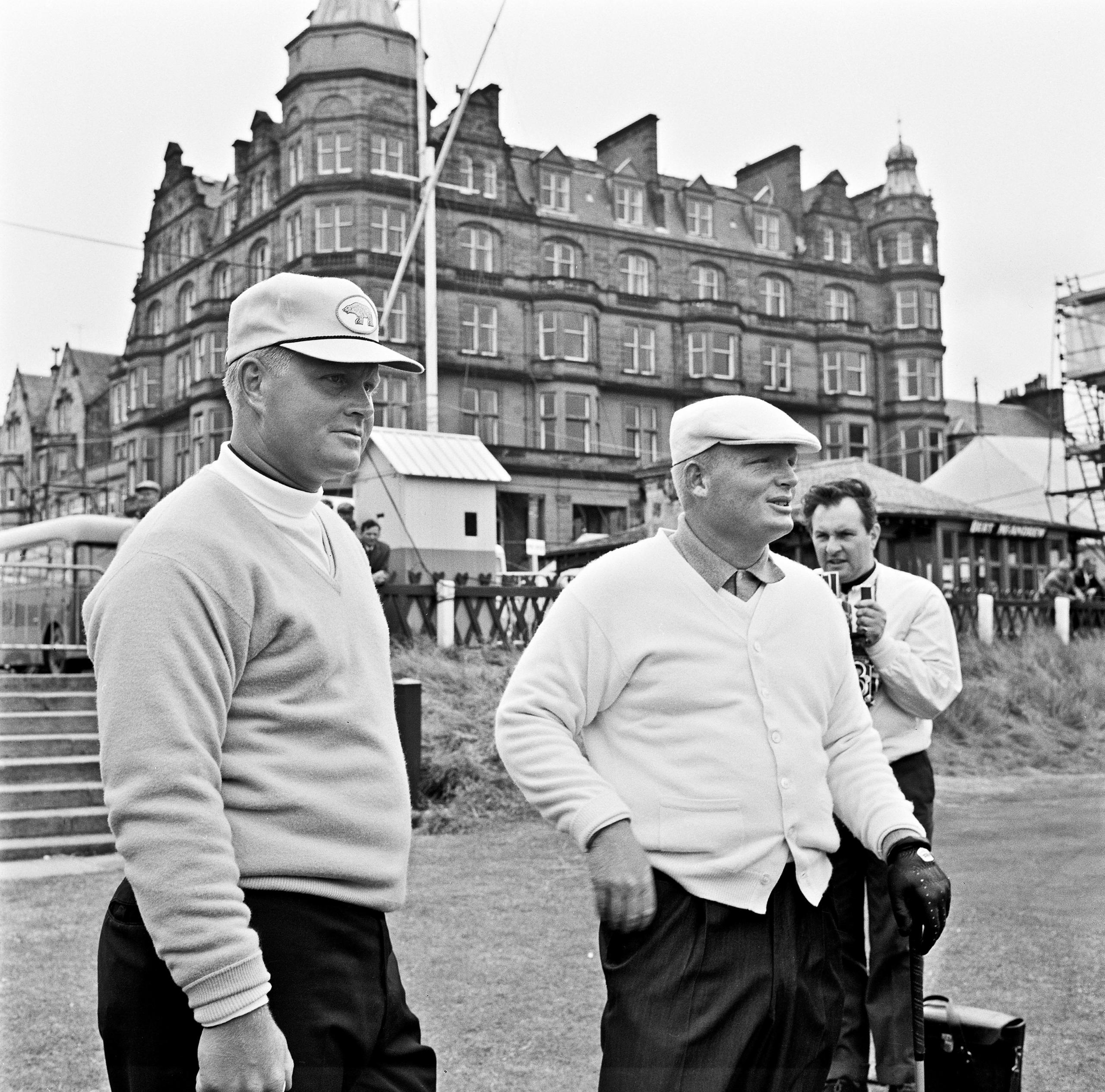 Jack Nicklaus standing alongside fellow golfer Phil Rodgers