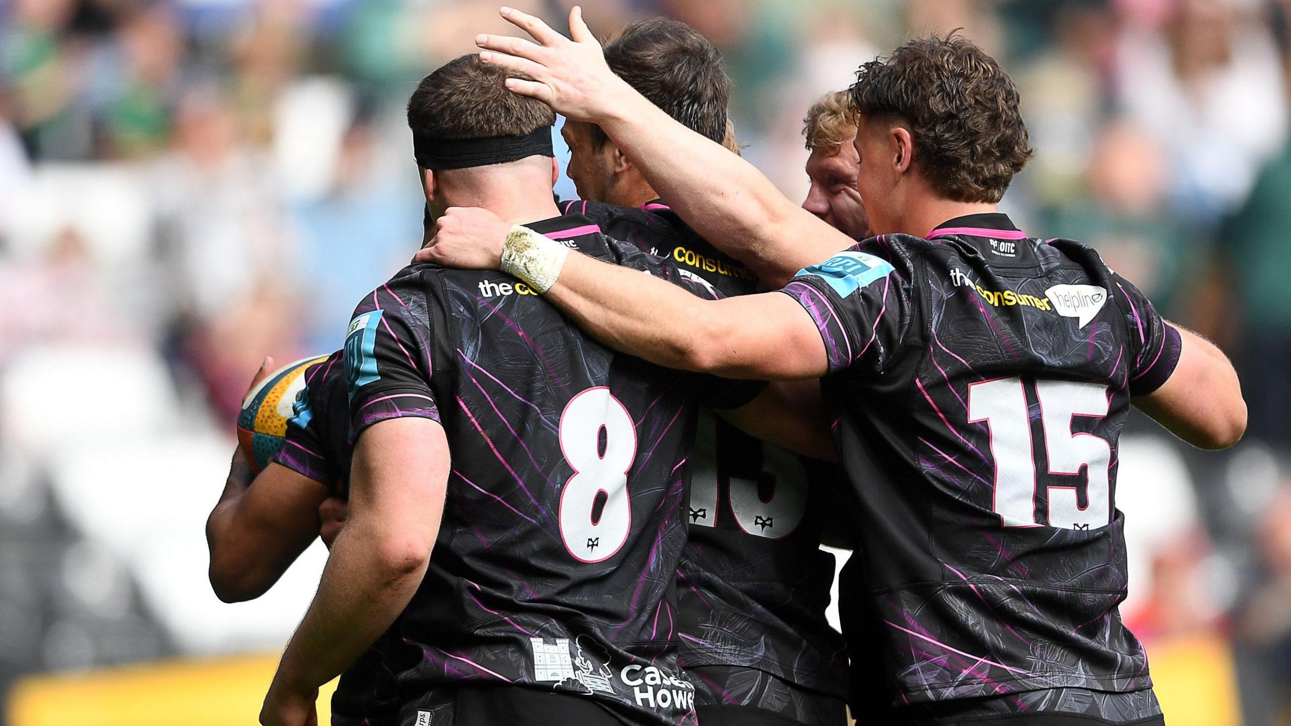 Ospreys celebrated their final home game of the season with a win against Dragons