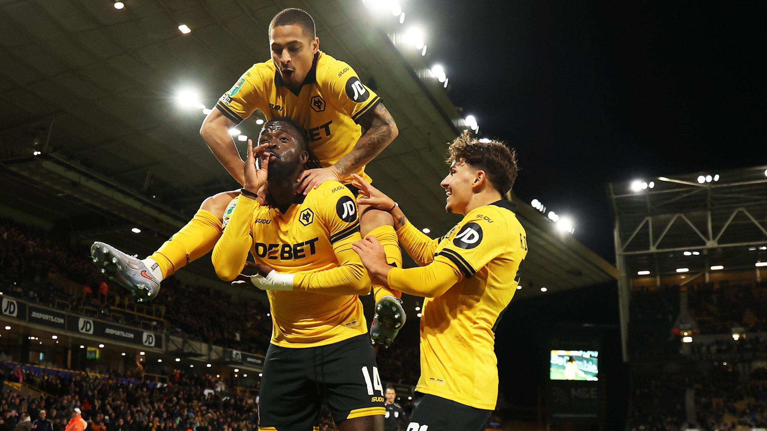 Tolu Arokodare celebrates his Wolves goal