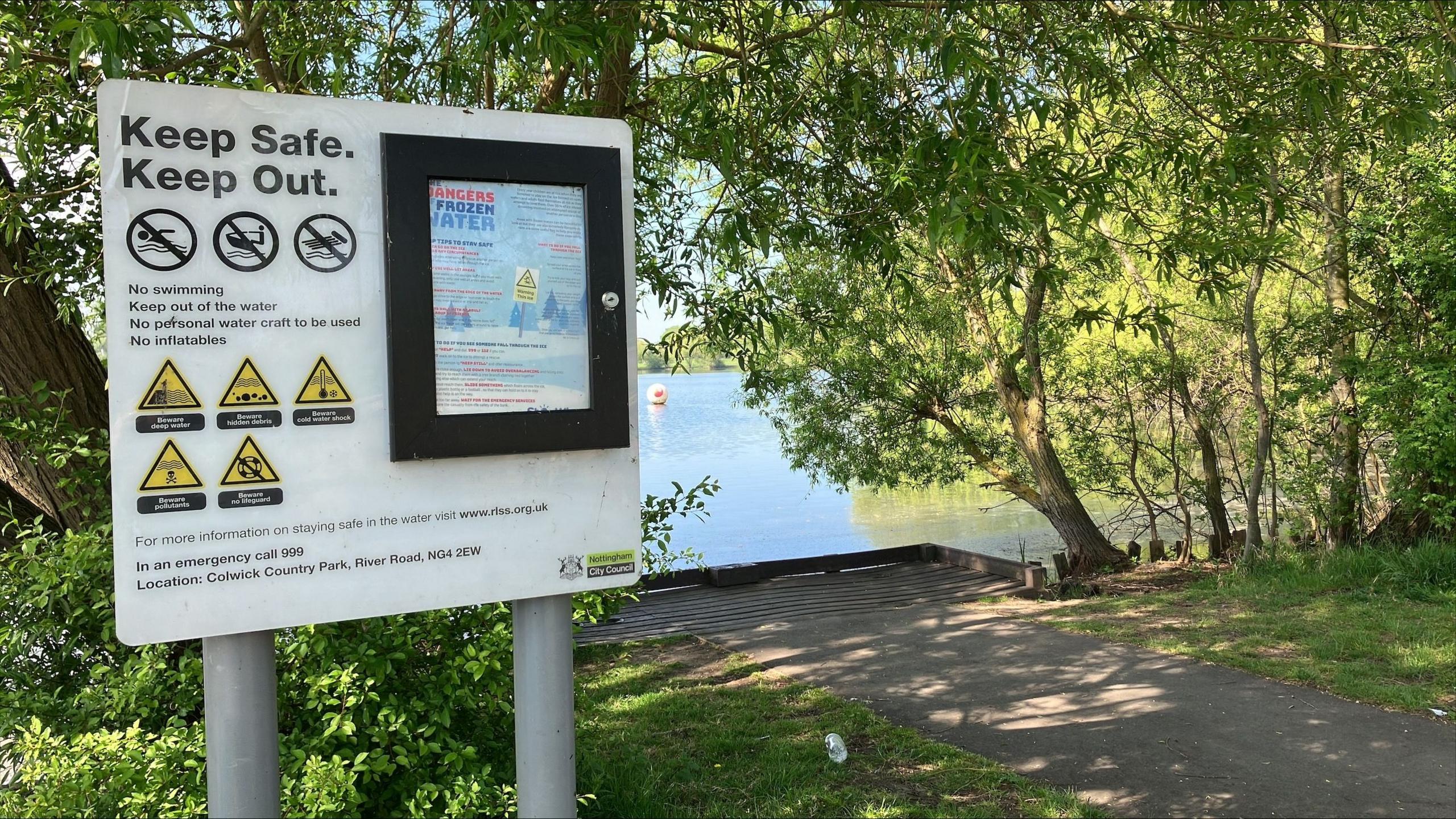 Colwick Country Park scene