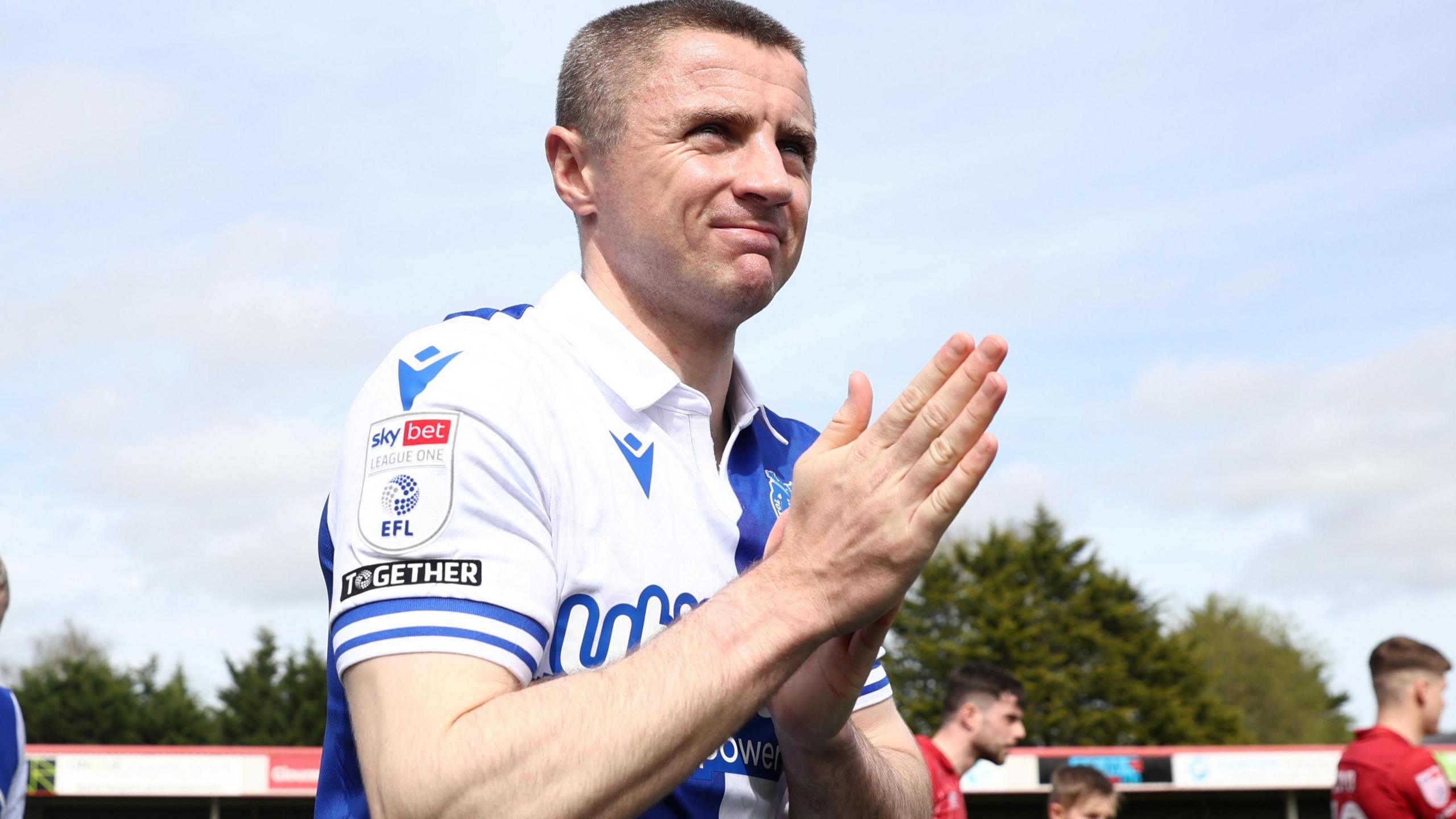 Jordan Rossiter applauds