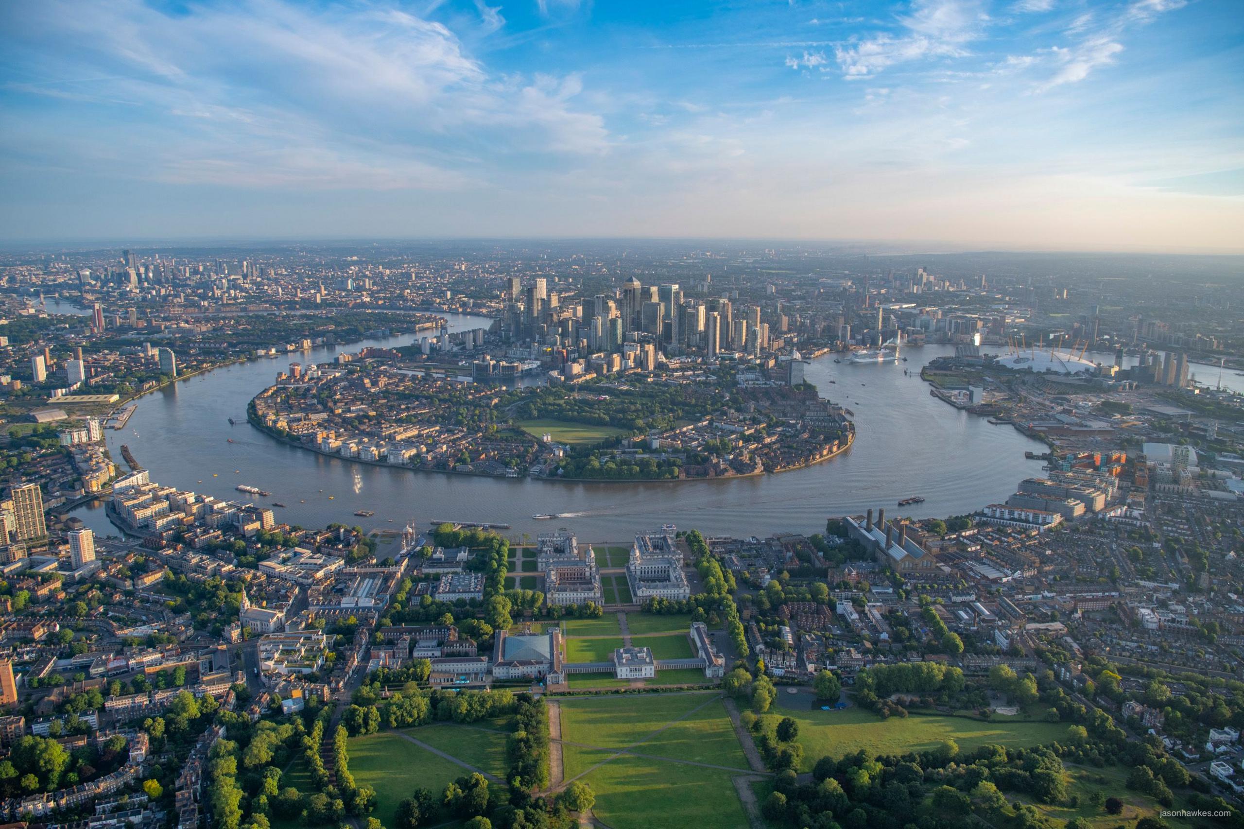 The bend in the River Thames as seen from Greenwich Park