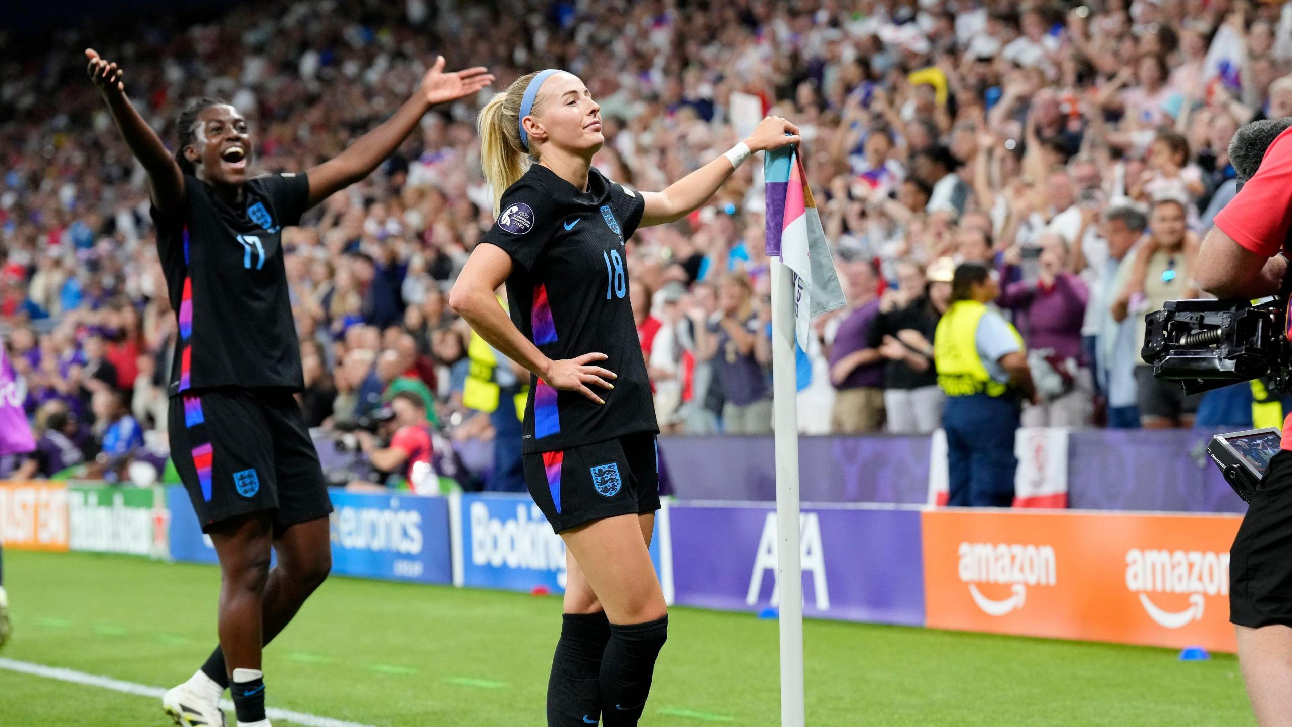 Chloe Kelly and Michelle Agyemang