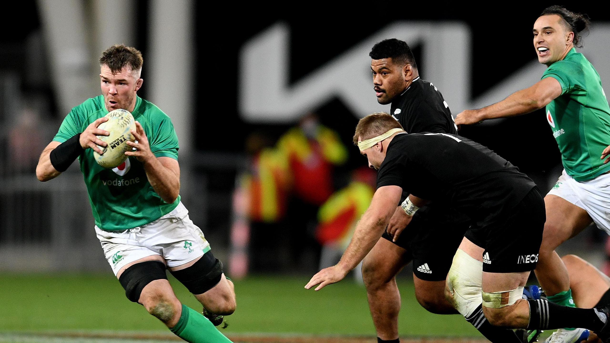 Peter O'Mahony and Sam Cane in action against each other during Ireland's win over New Zealand in 2022
