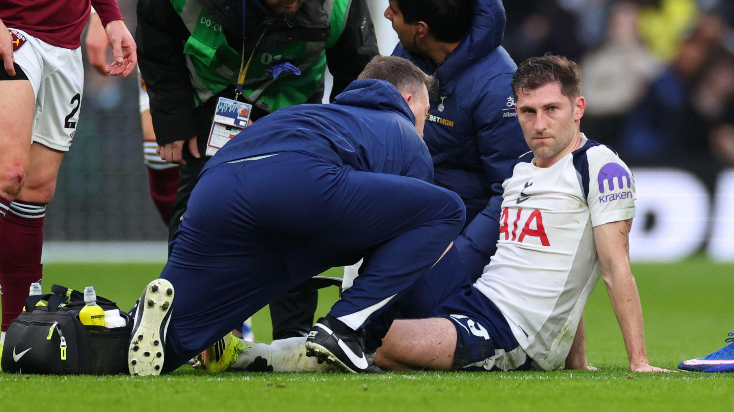 Ben Davies of Tottenham Hotspur reacts before leaving the game injured during the Premier League match between Tottenham Hotspur and West Ham United at Tottenham Hotspur Stadium on January 17, 2026 