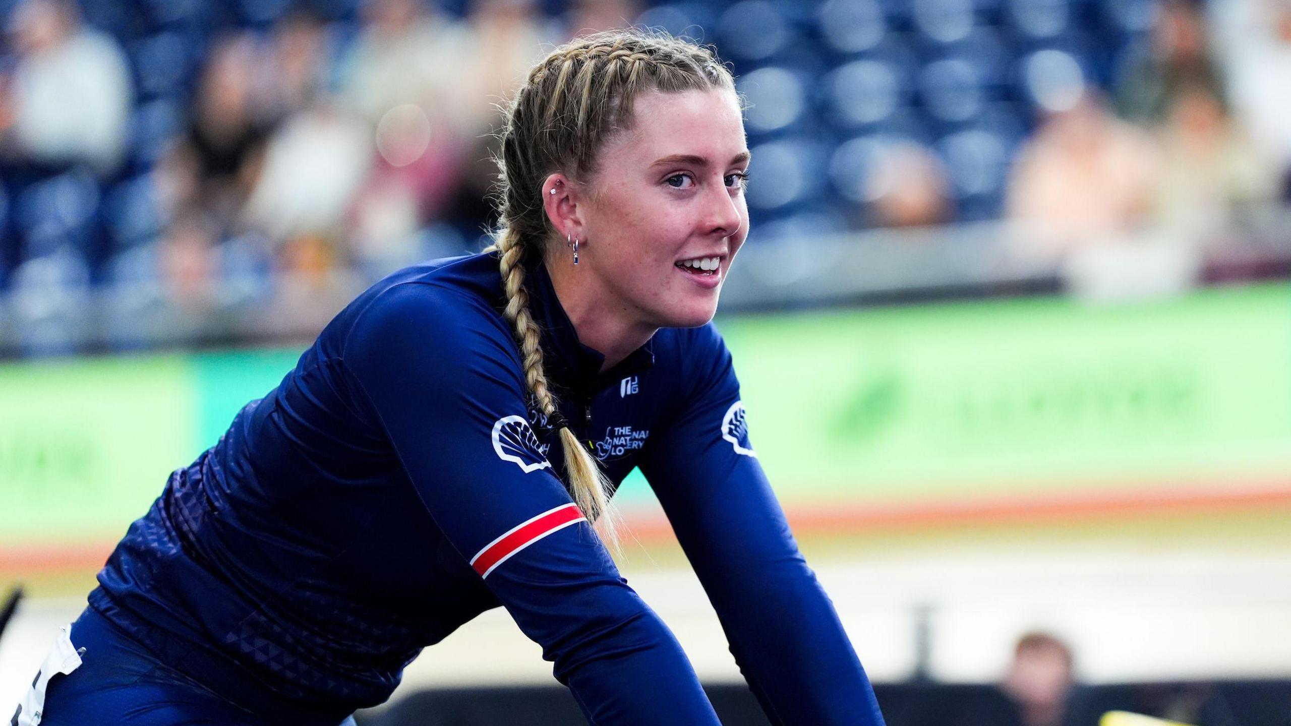 Emma Finucane in a velodrome