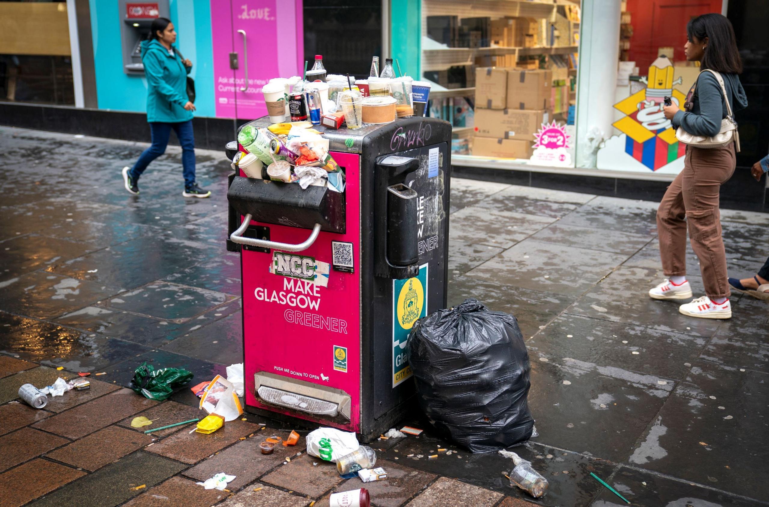 Rubbish overflowing in Edinburgh in 2022