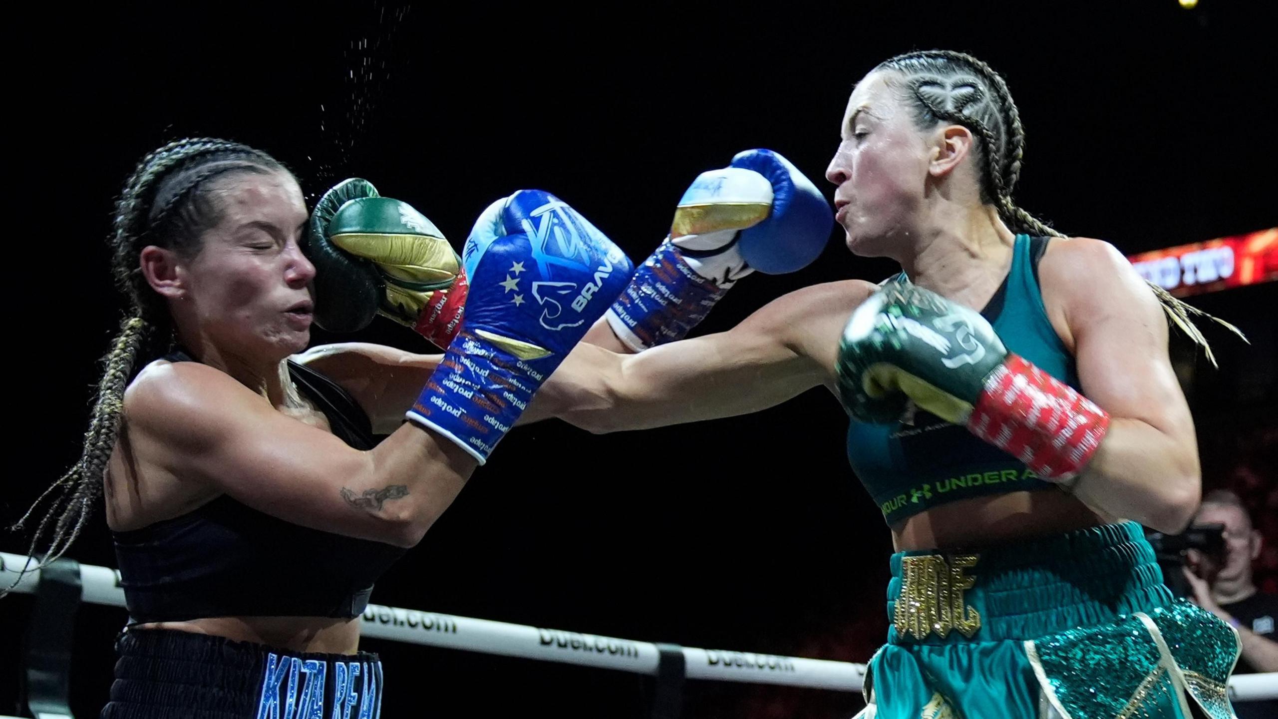 Federikita is hit in the face by Jade Jones