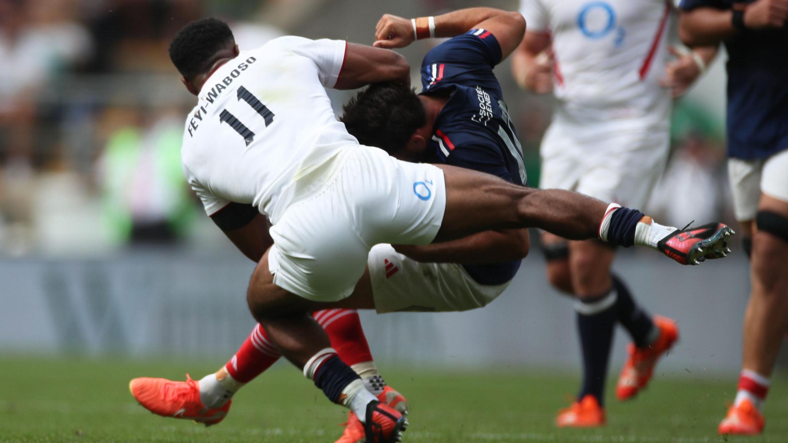 Immanuel Feyi-Waboso high hit on Hastoy
