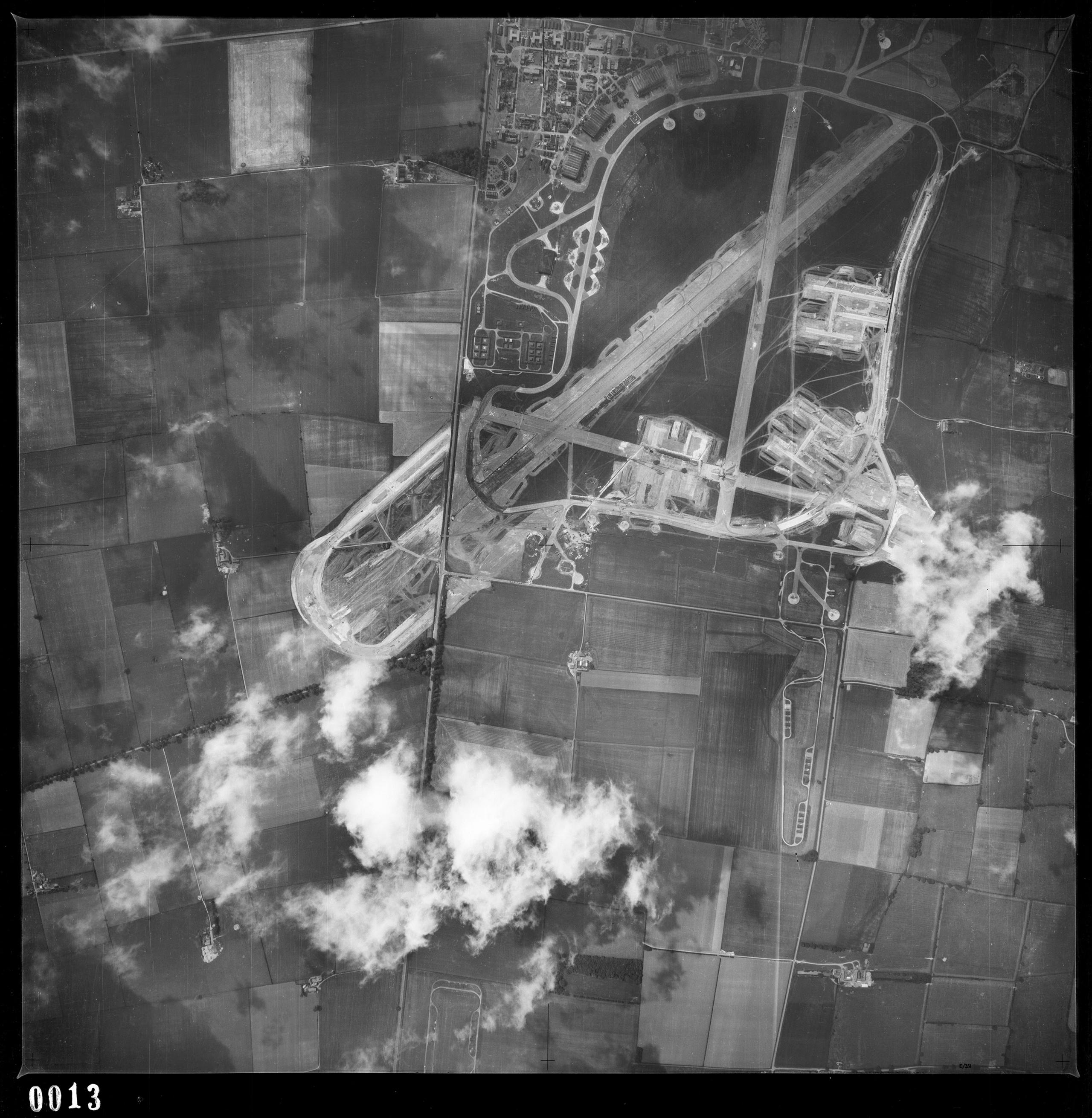 Black and white photo of the airfield at RAF Scampton