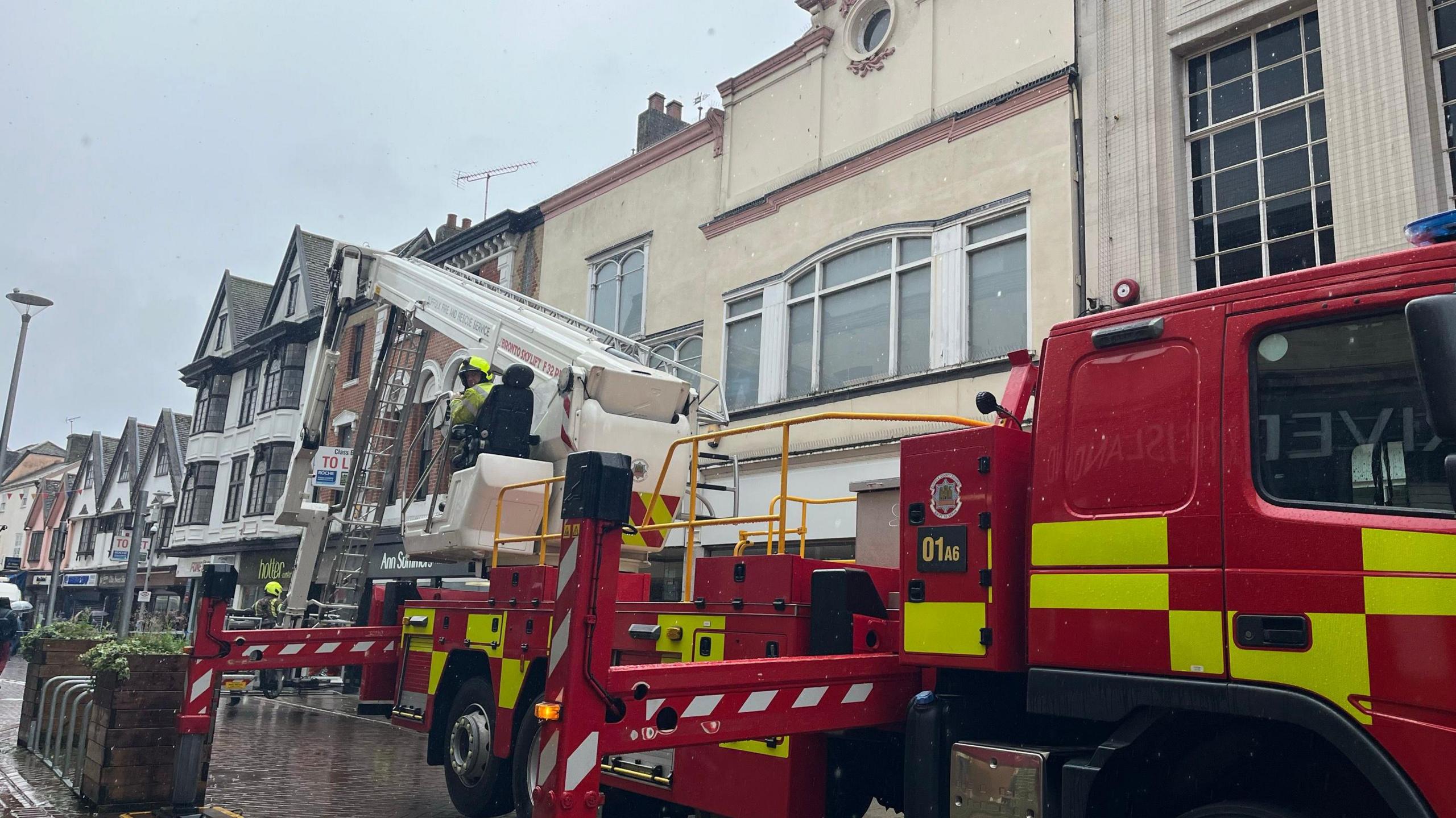 The cordon being removed in Ipswich town centre