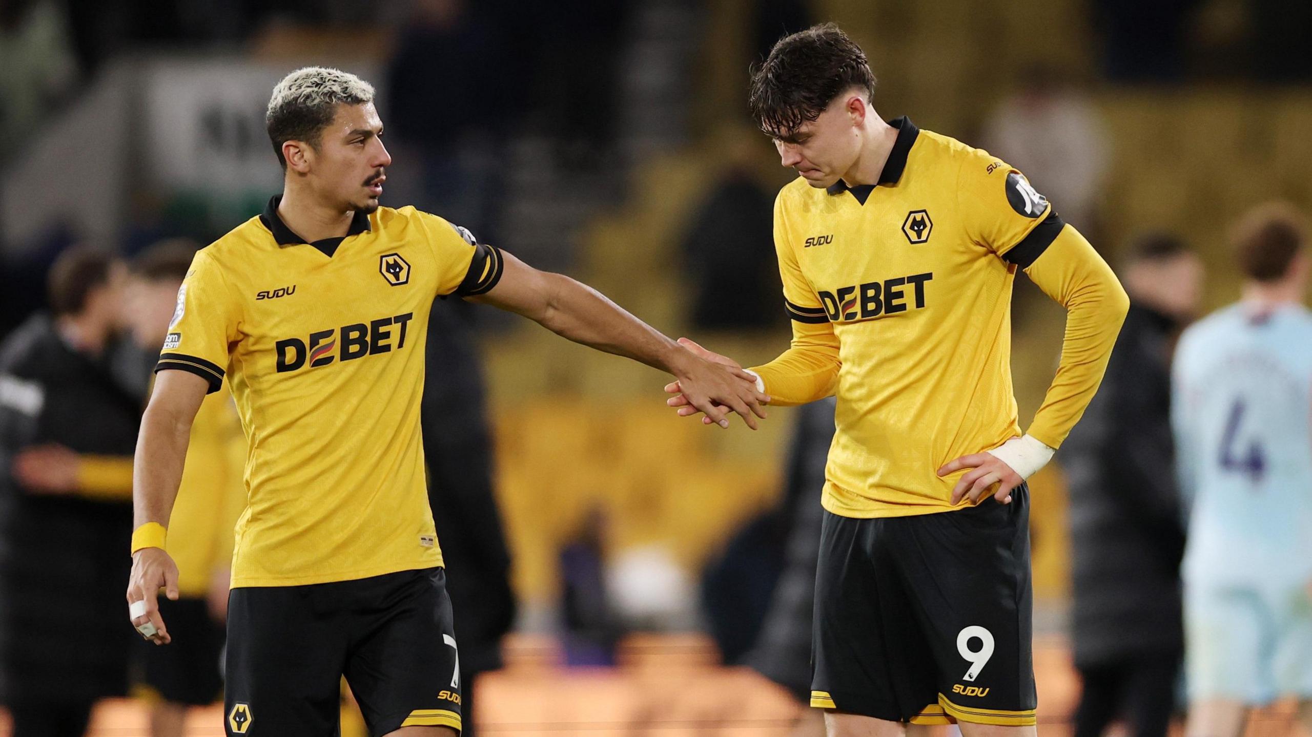 Andre consoles Jorgen Strand Larsen