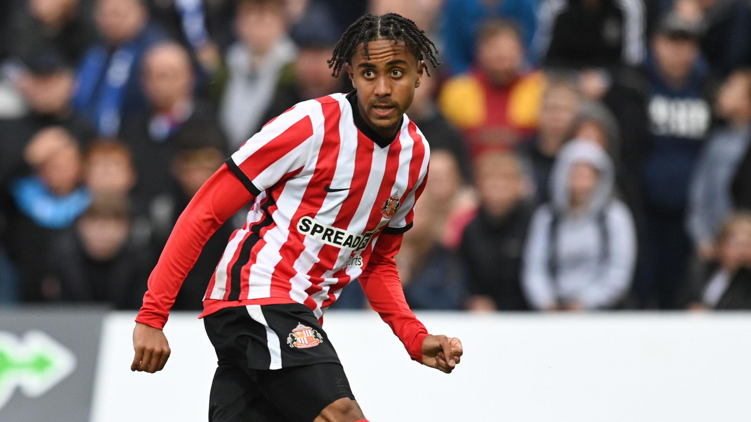 Harrison Sohna on the pitch during a Sunderland game