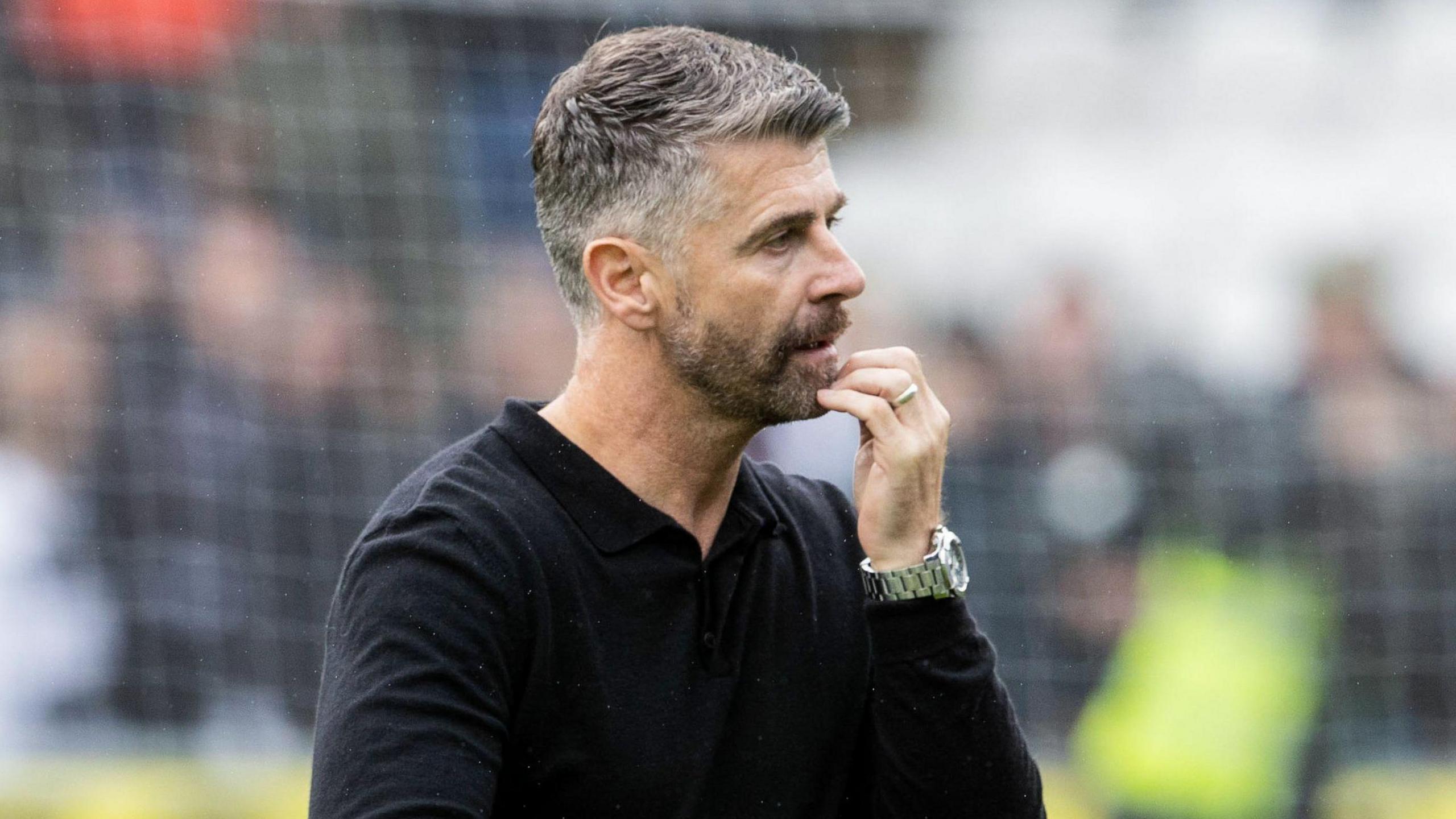 St Mirren manager Stephen Robinson