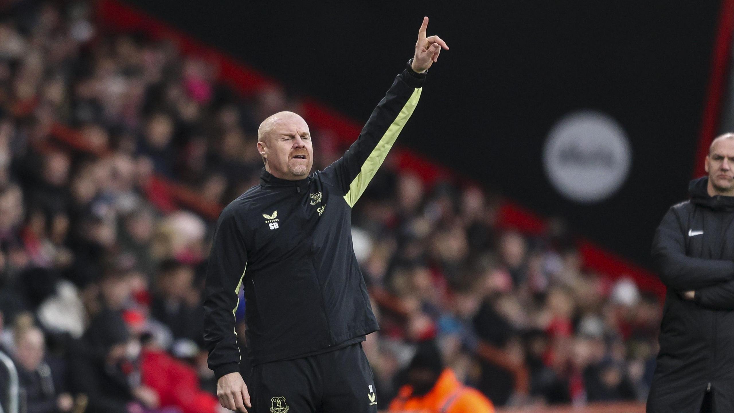 Sean Dyche points instructions on the touchline