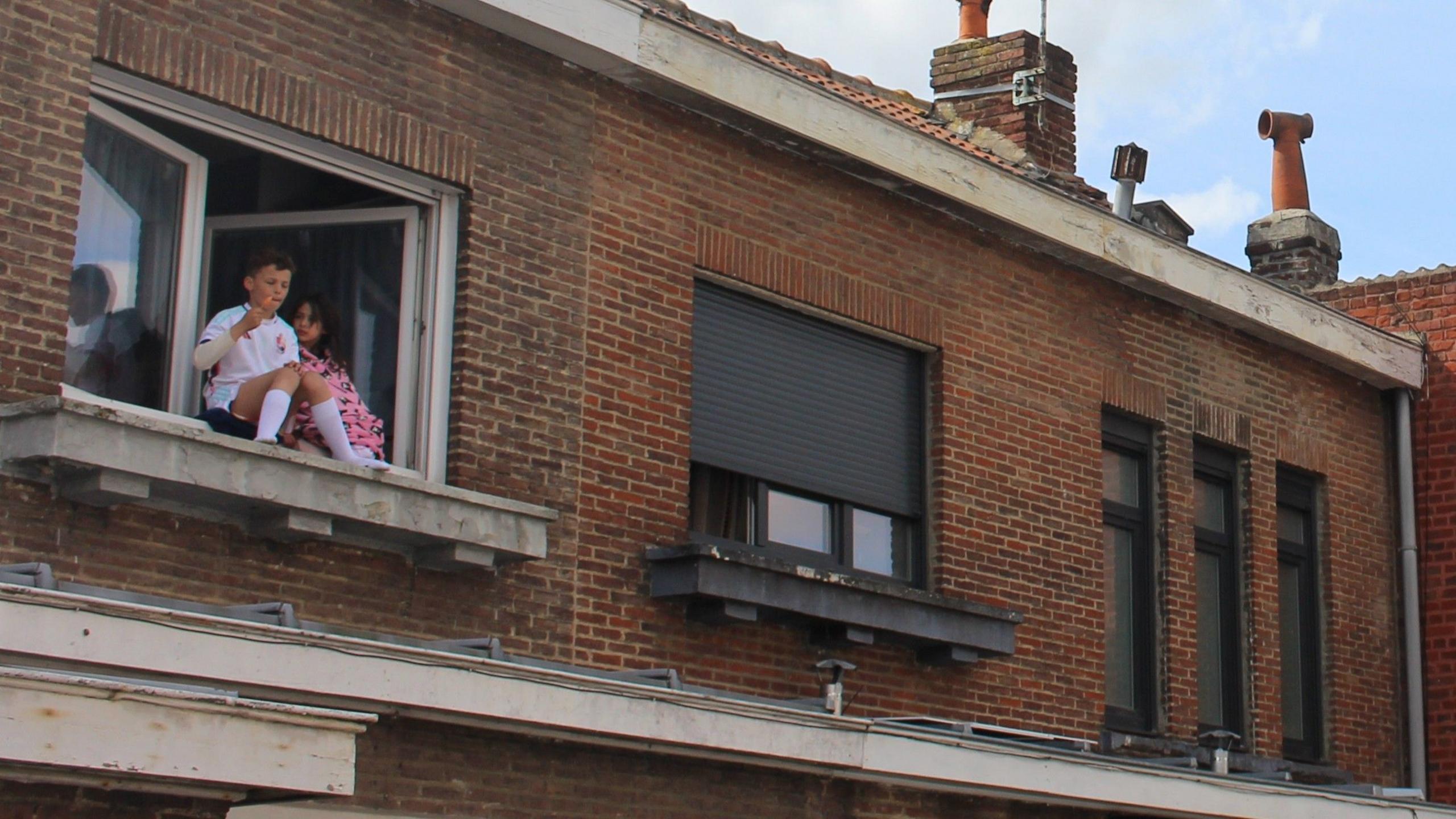 Children watching the conclusion to Paris-Roubaix