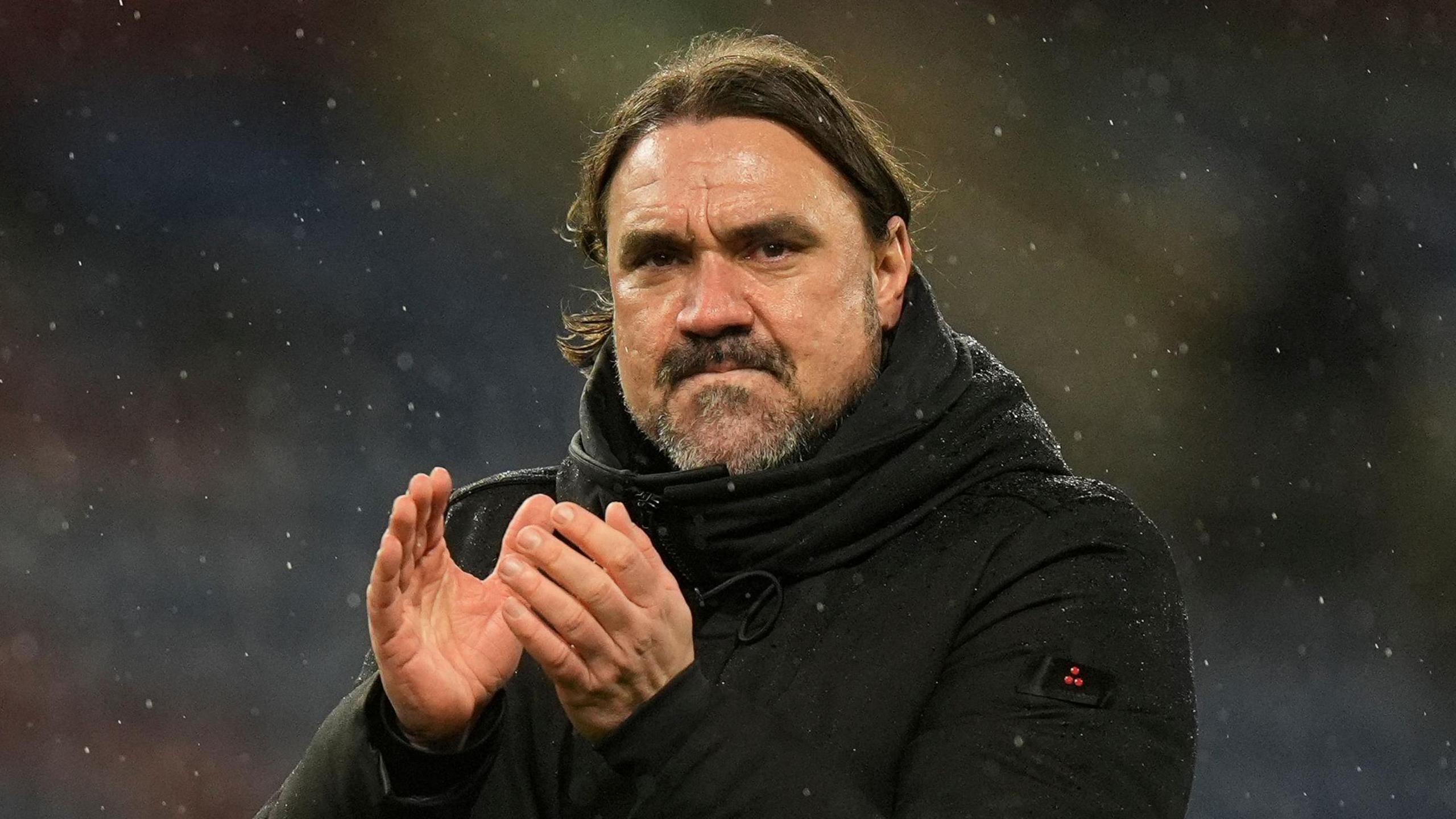 Daniel Farke clapping the Leeds United fans following their 0-0 draw with Burnley