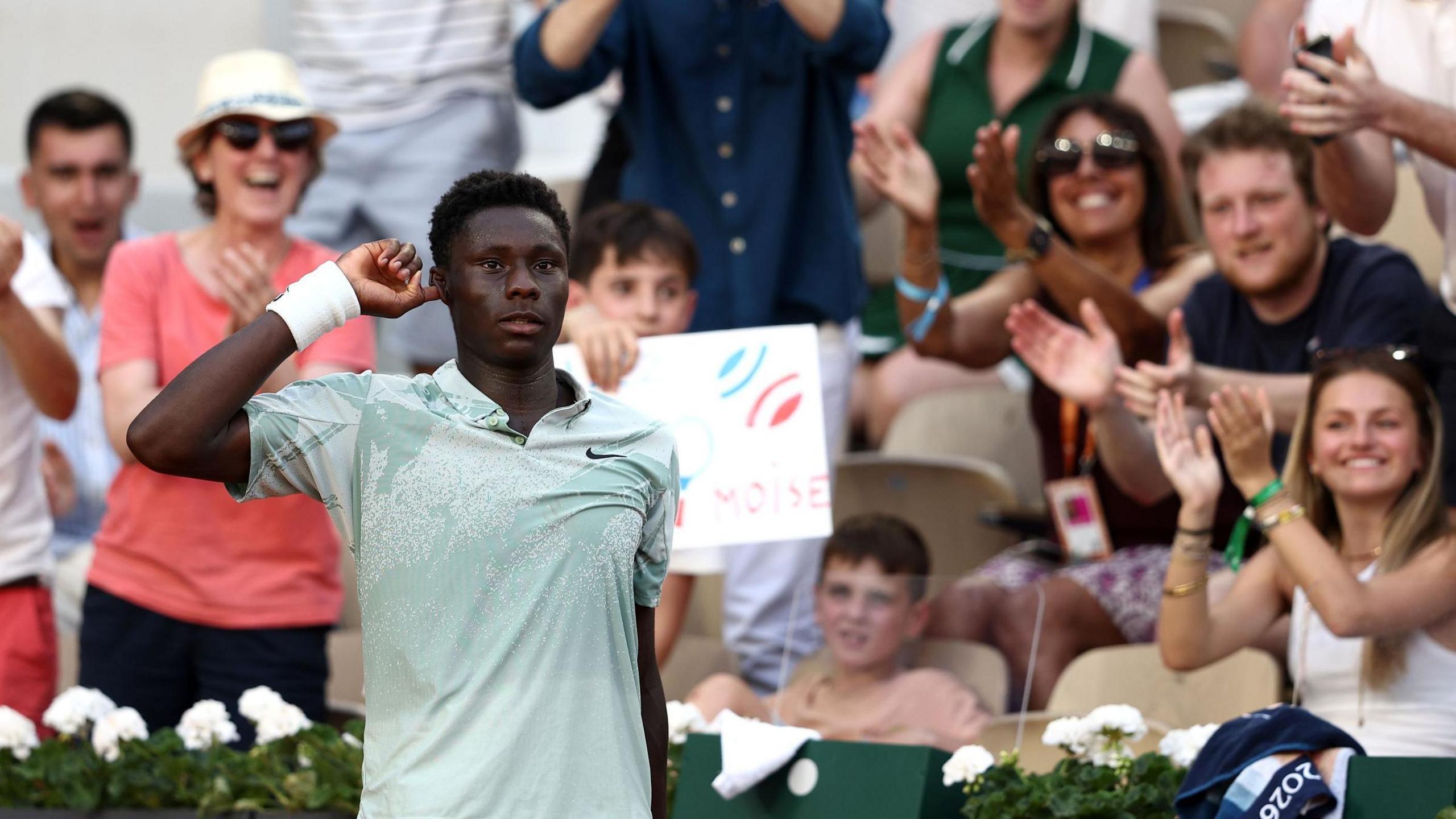 Moise Kouame celebrates