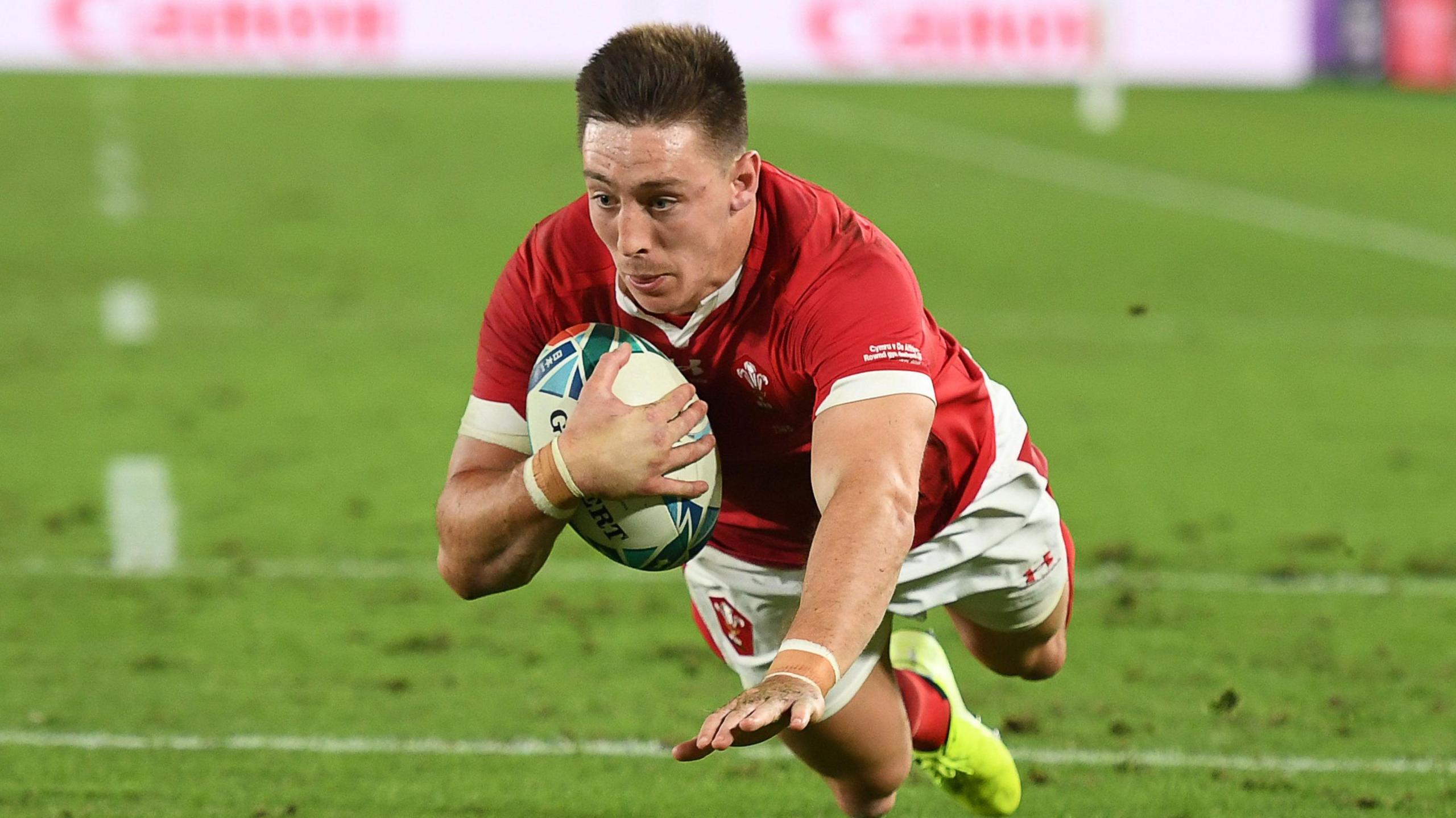 Josh Adams scoring a try for Wales against South Africa at the 2019 World Cup in Japan