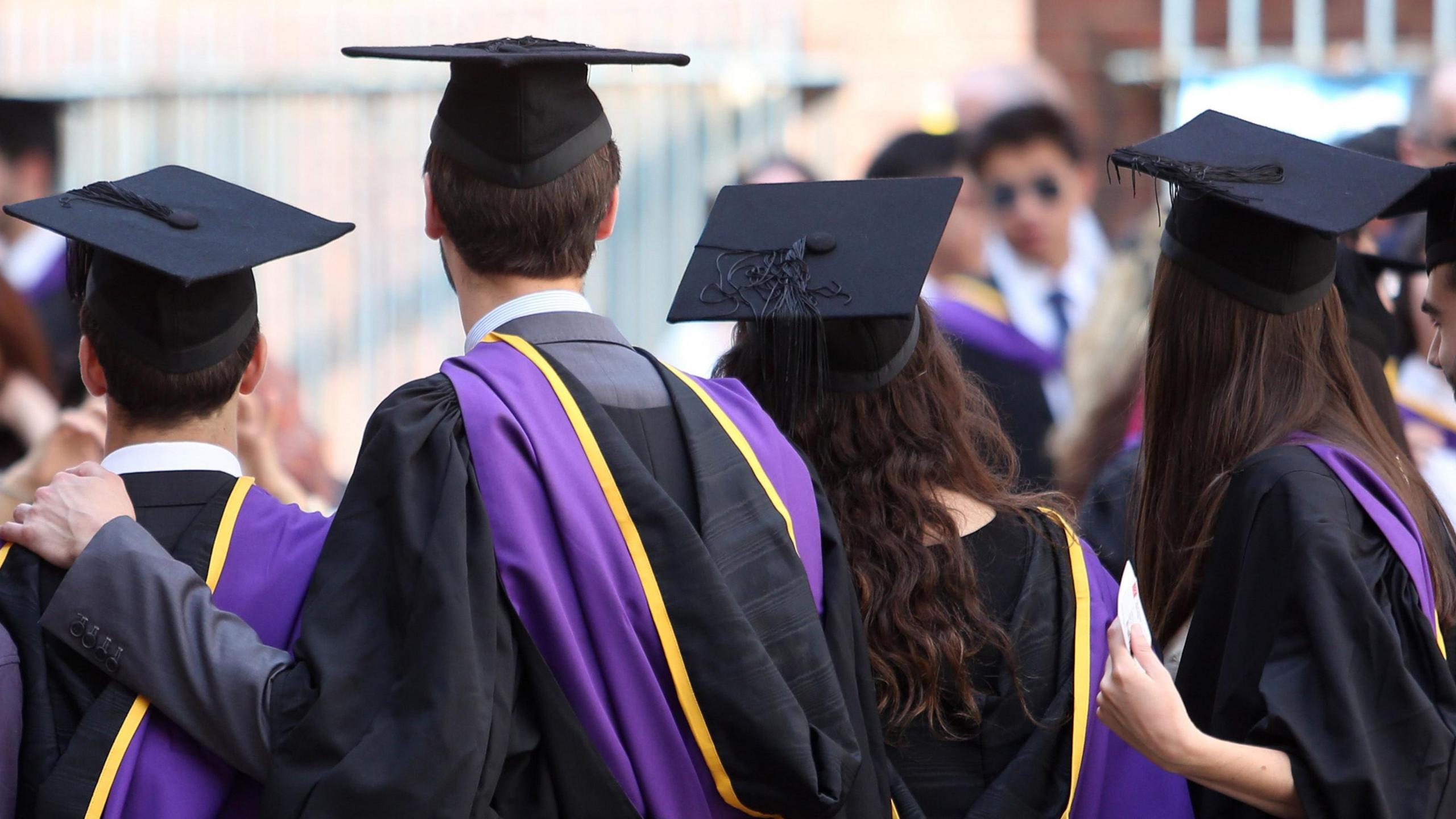 Student loans inquiry to look at whether system is 'unfair to graduates'