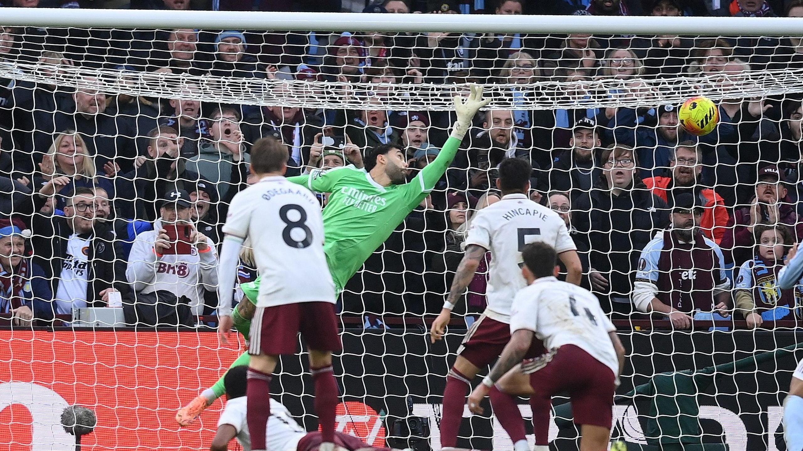 David Raya is unable to keep out Emi Buendia's shot